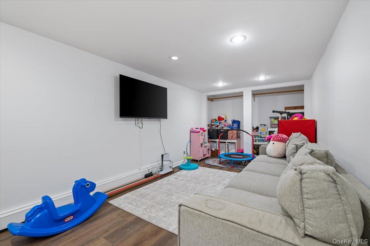 214 Haypath Road, Old Bethpage, NY 11804