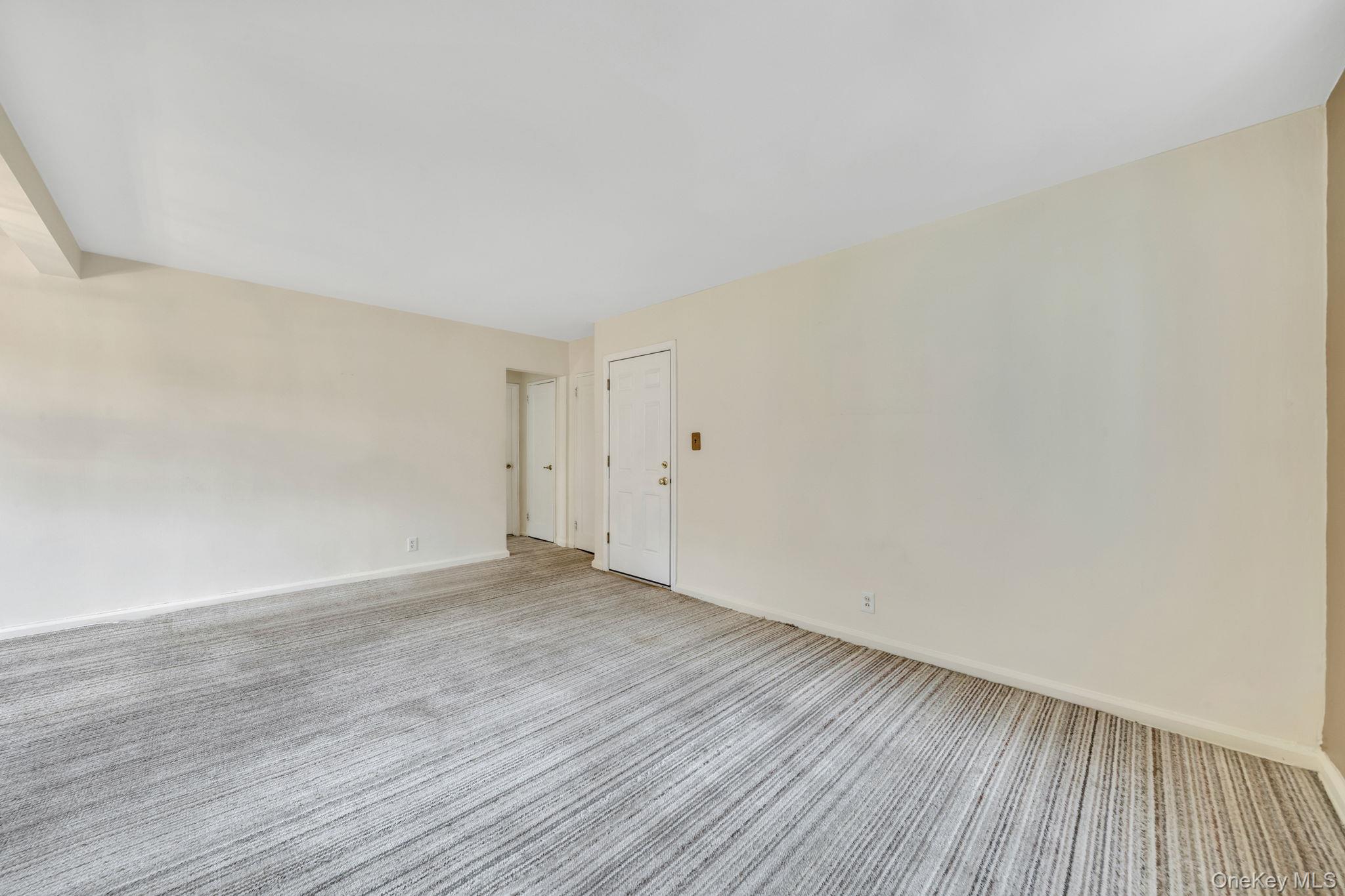 44 Nathan Hale Drive # 58A, Huntington, NY 11743