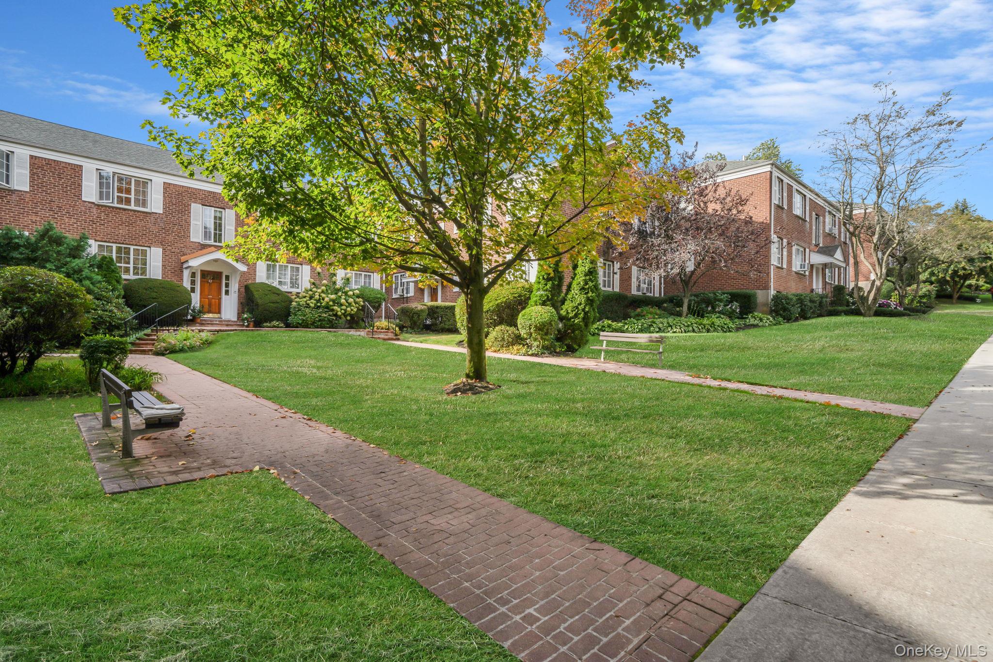 44 Nathan Hale Drive # 58A, Huntington, NY 11743