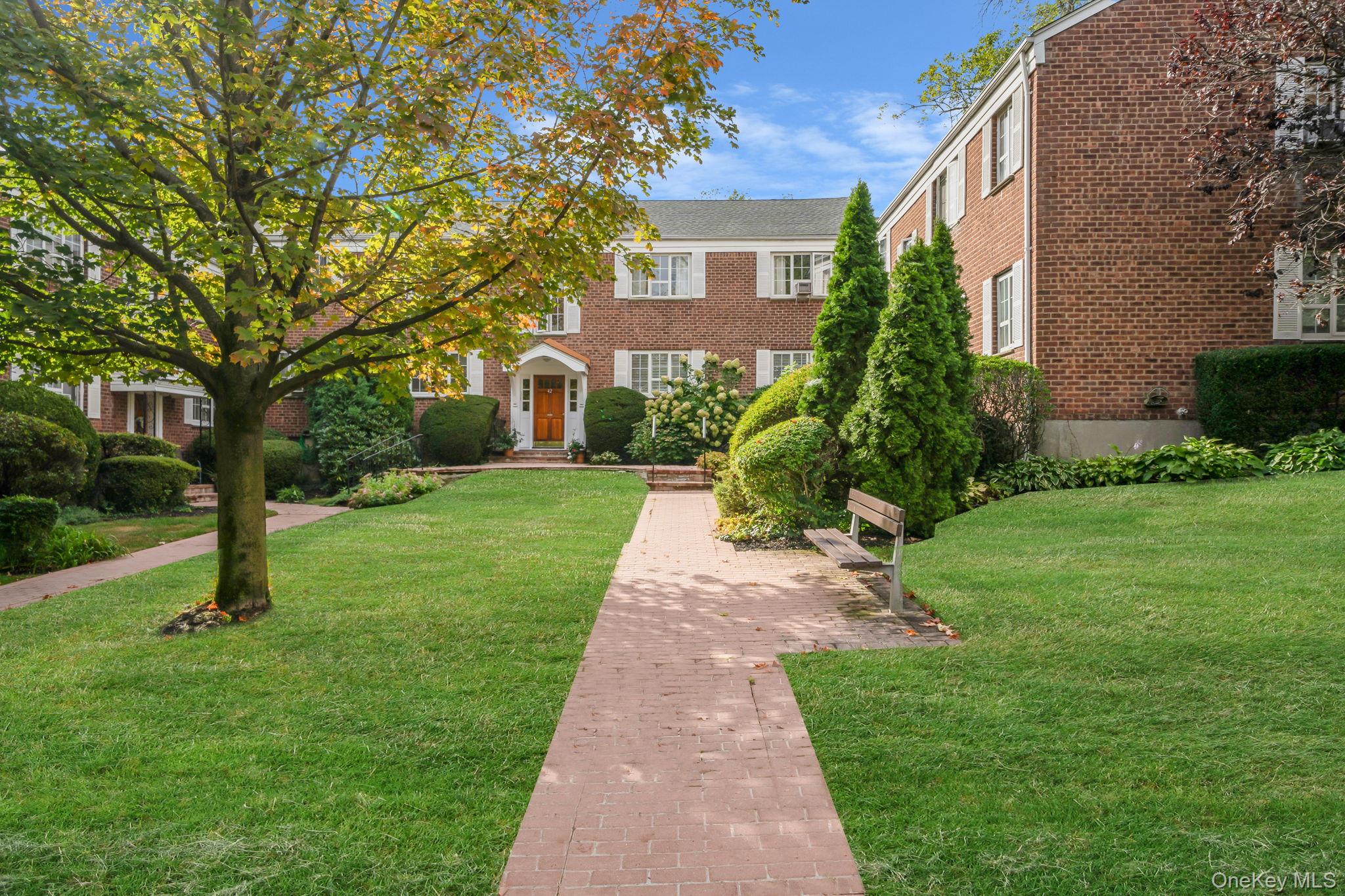 44 Nathan Hale Drive # 58A, Huntington, NY 11743