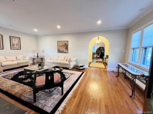 187 Moore Avenue, Freeport, NY 11520