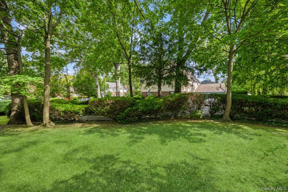 187 Moore Avenue, Freeport, NY 11520