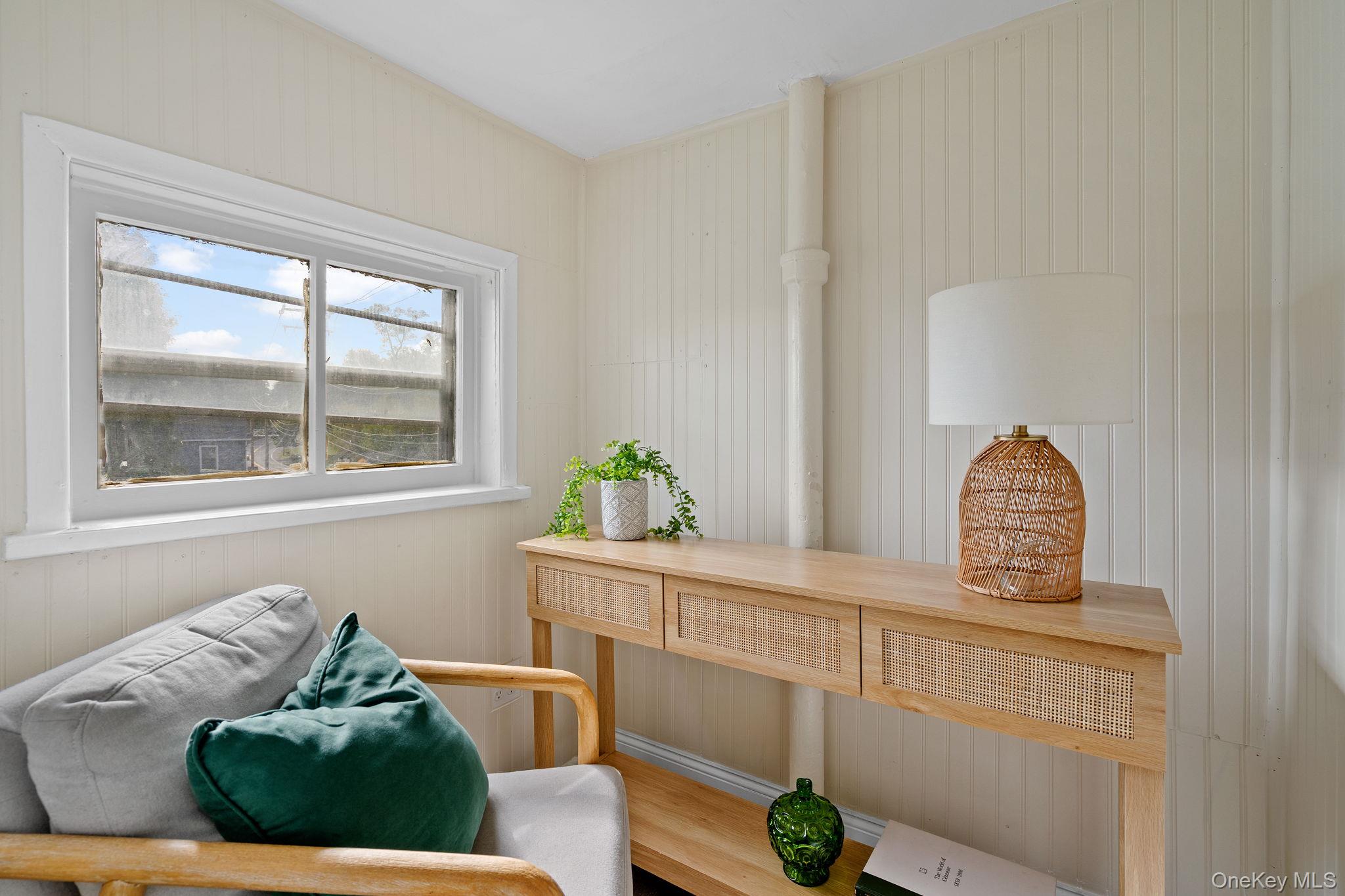 8 Coldenham Road, Walden, NY 12586