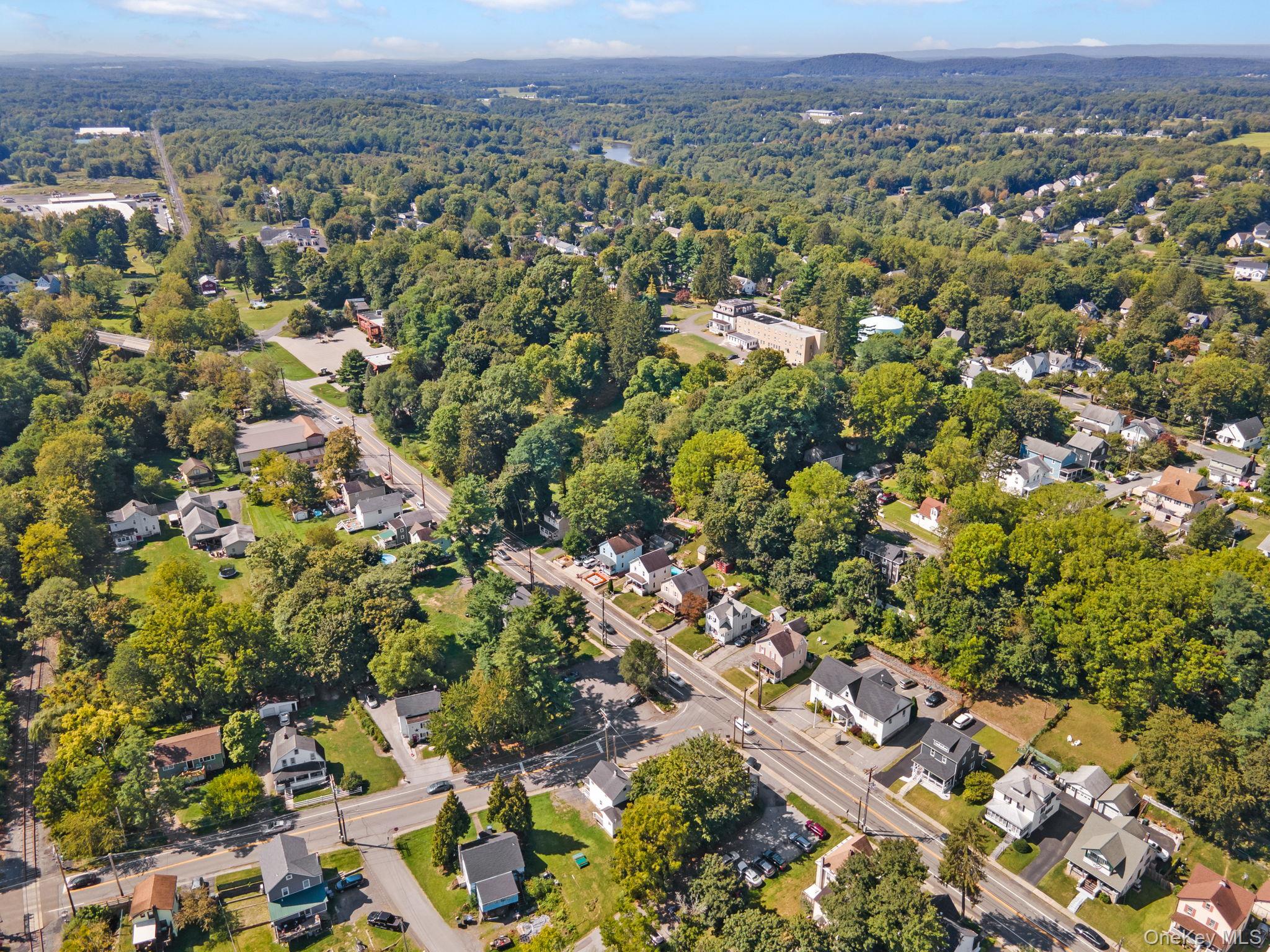 8 Coldenham Road, Walden, NY 12586