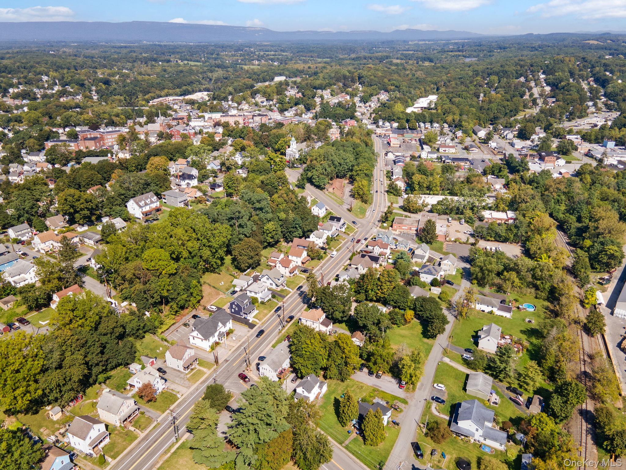 8 Coldenham Road, Walden, NY 12586