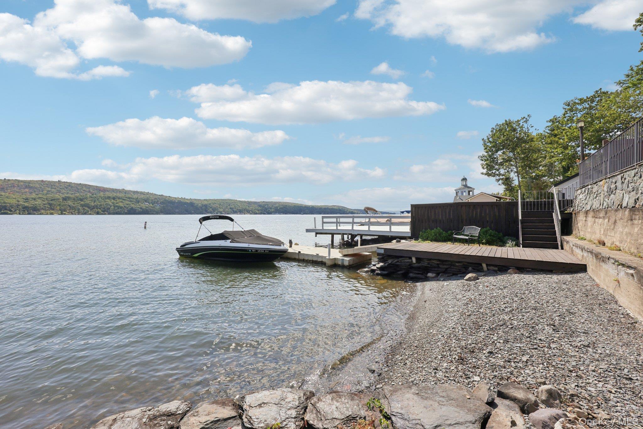 14 Woodlands Terrace, Greenwood Lake, NY 10925