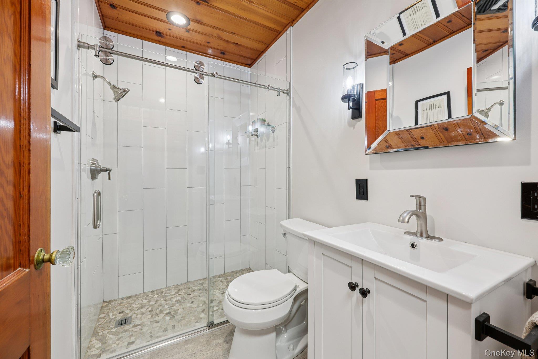 14 Woodlands Terrace, Greenwood Lake, NY 10925