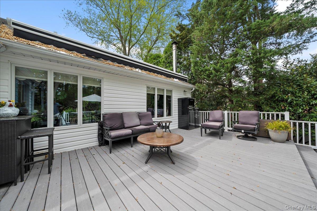 27 Bieselin Road, Bellport Village, NY 11713