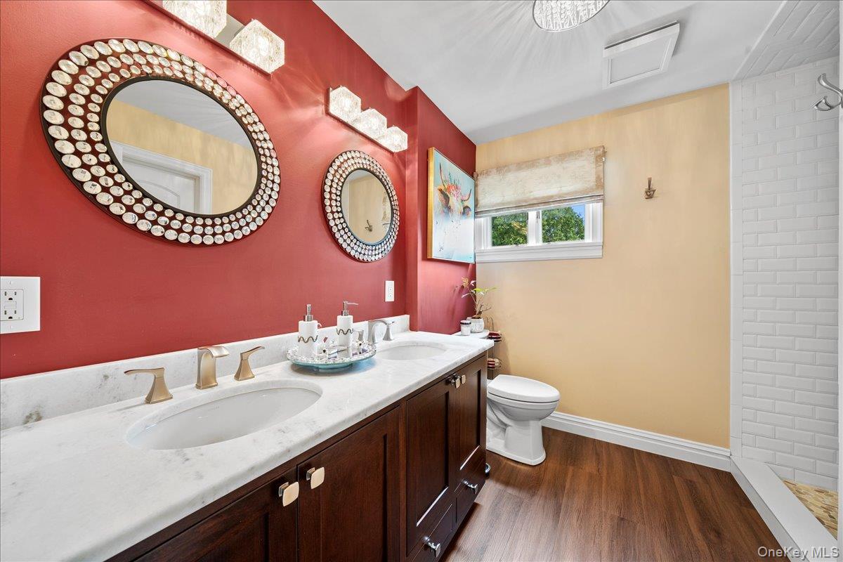 27 Bieselin Road, Bellport Village, NY 11713