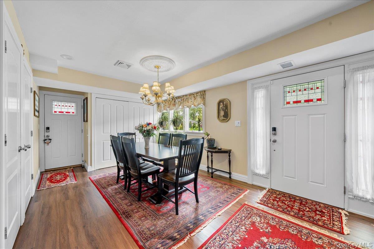 27 Bieselin Road, Bellport Village, NY 11713