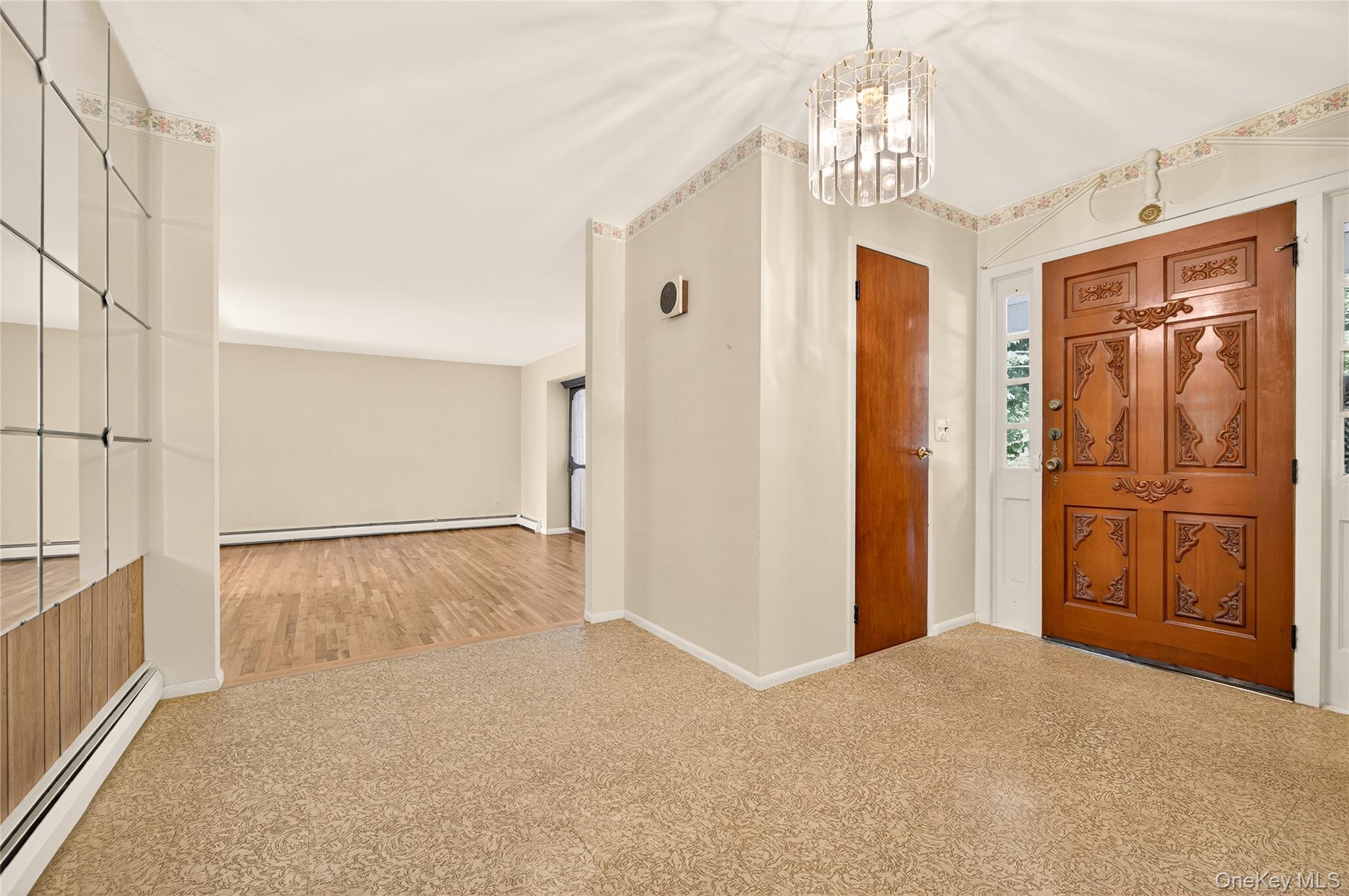 88 Ayers Road, Locust Valley, NY 11560