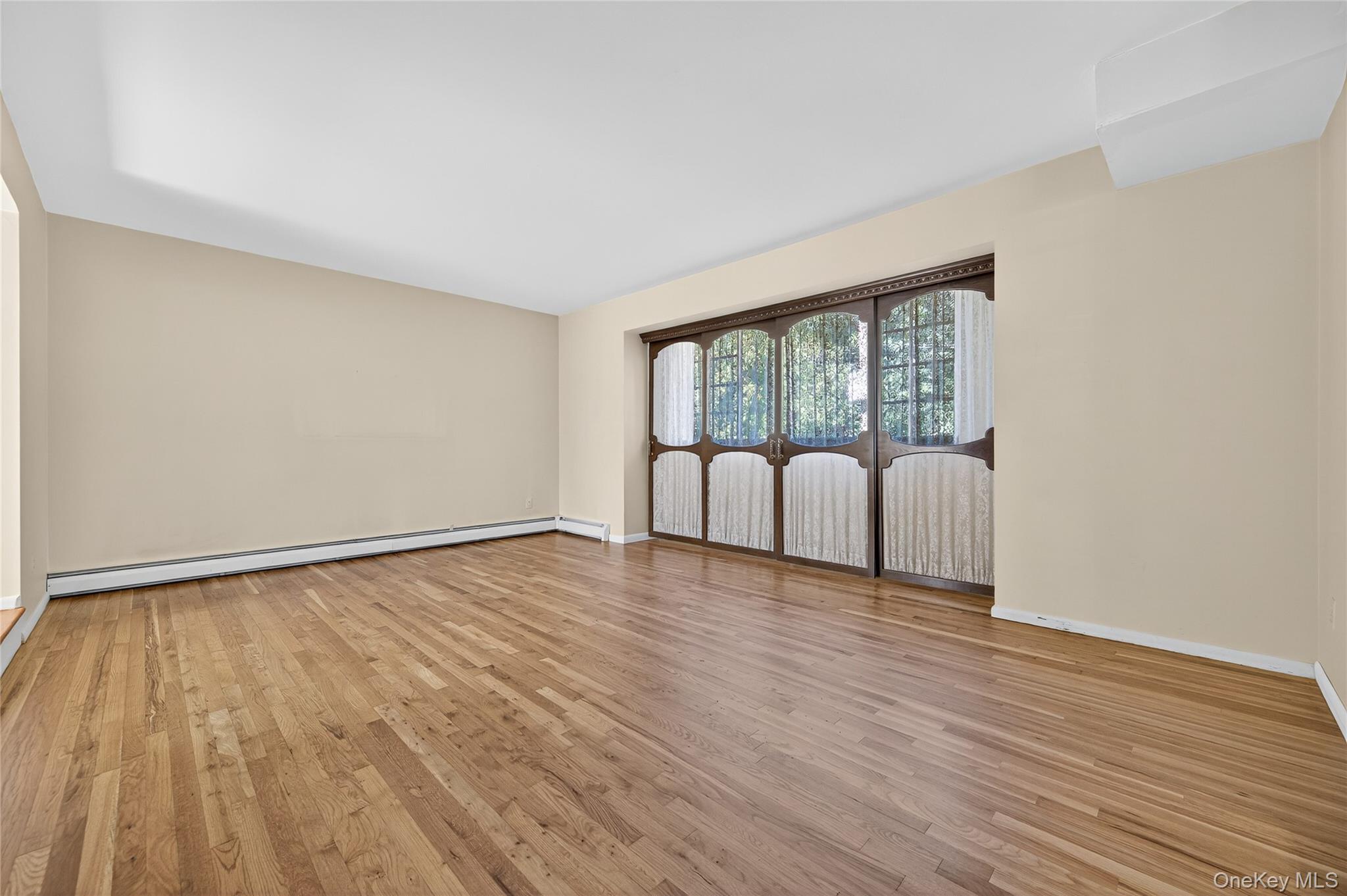 88 Ayers Road, Locust Valley, NY 11560