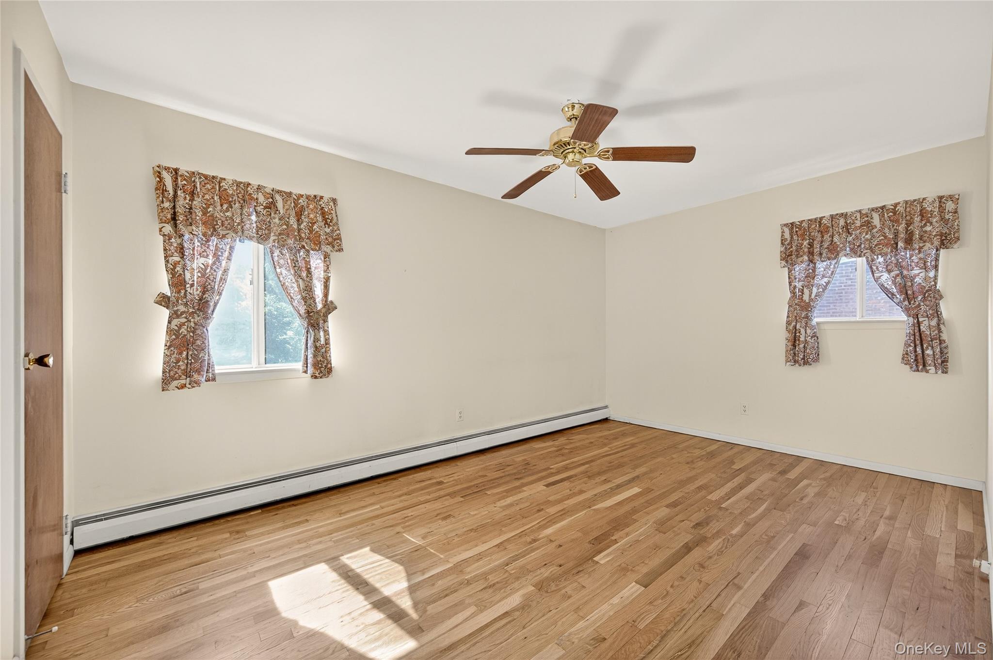 88 Ayers Road, Locust Valley, NY 11560