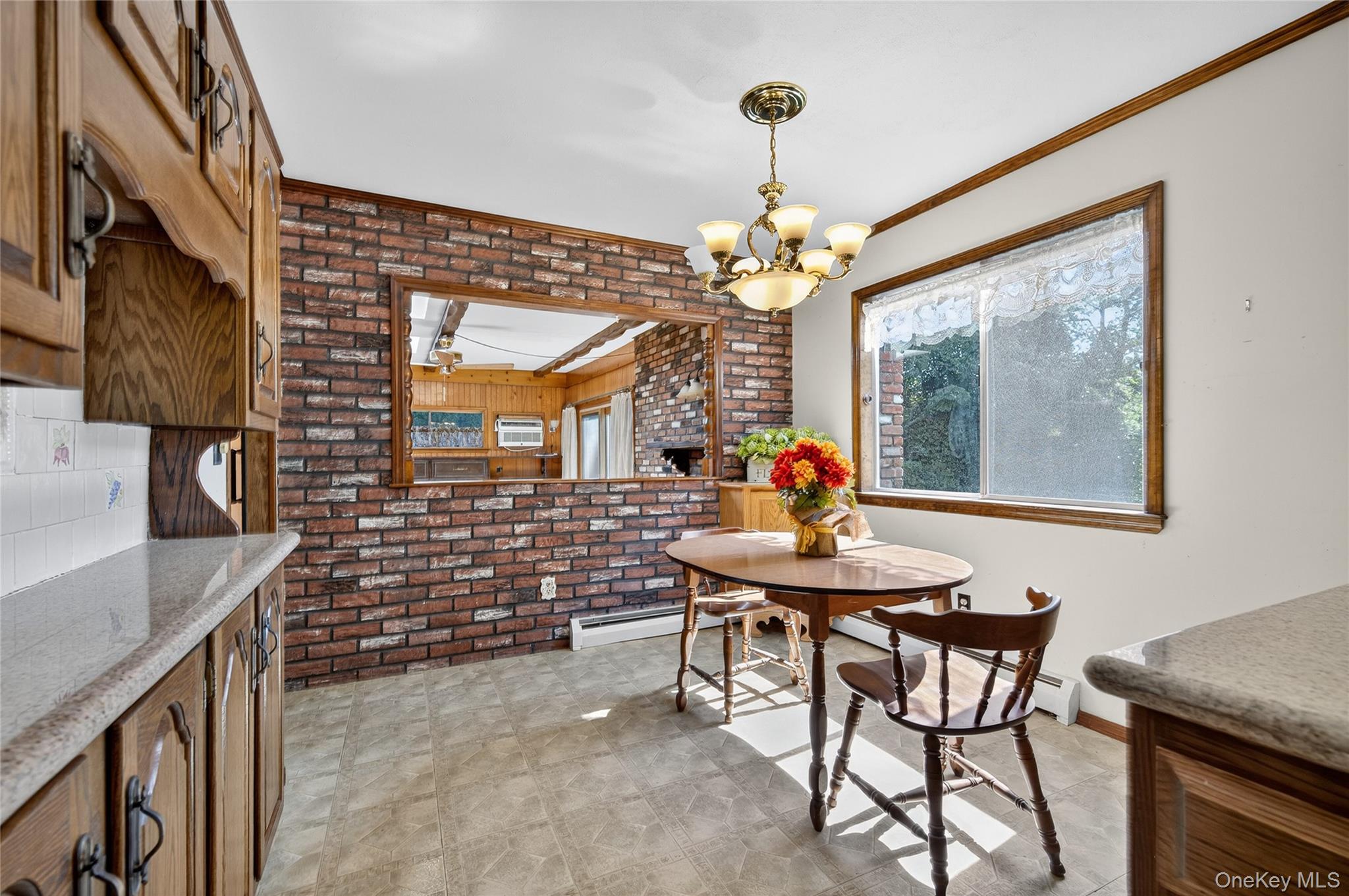 88 Ayers Road, Locust Valley, NY 11560