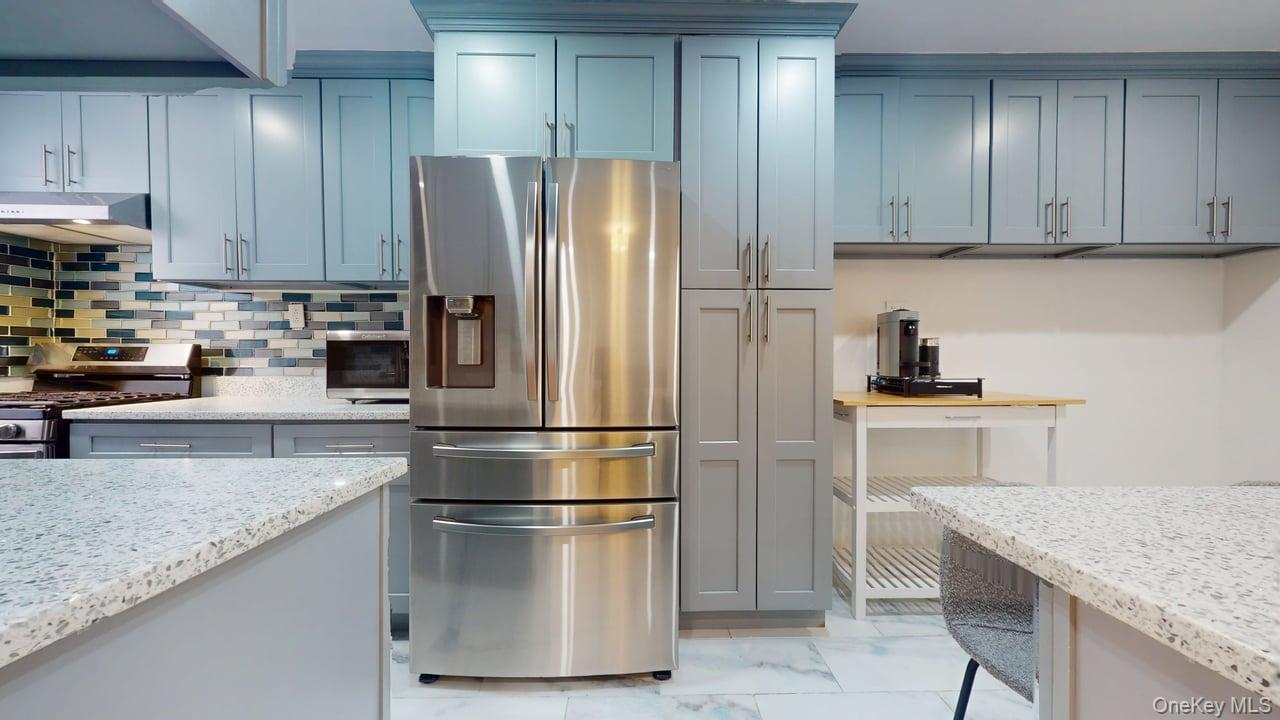 67-40 Booth Street # 3A, Forest Hills, NY 11375