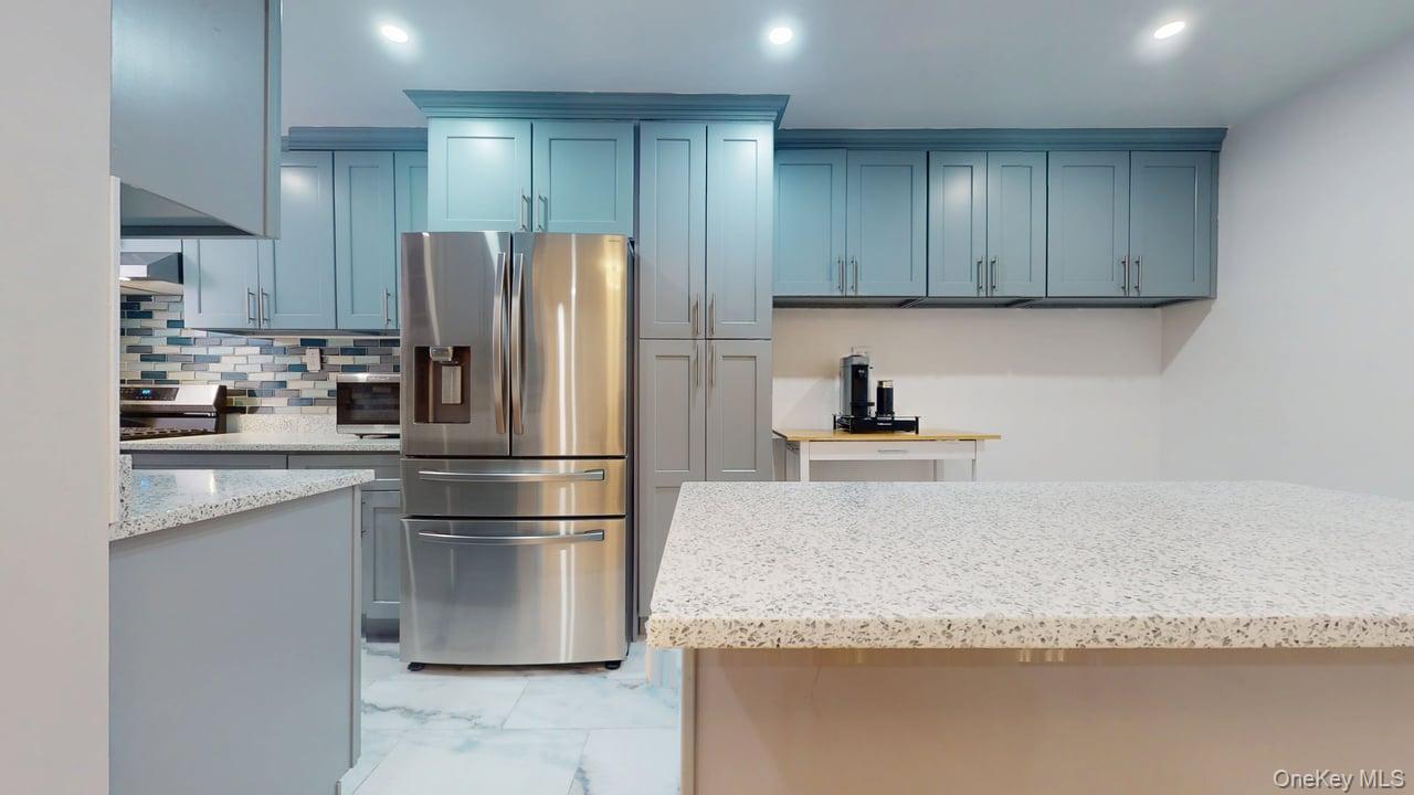 67-40 Booth Street # 3A, Forest Hills, NY 11375