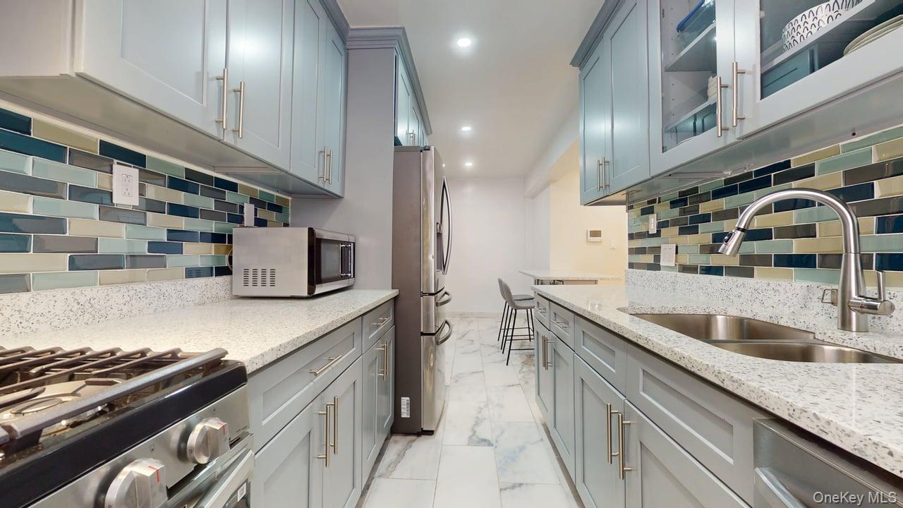 67-40 Booth Street # 3A, Forest Hills, NY 11375