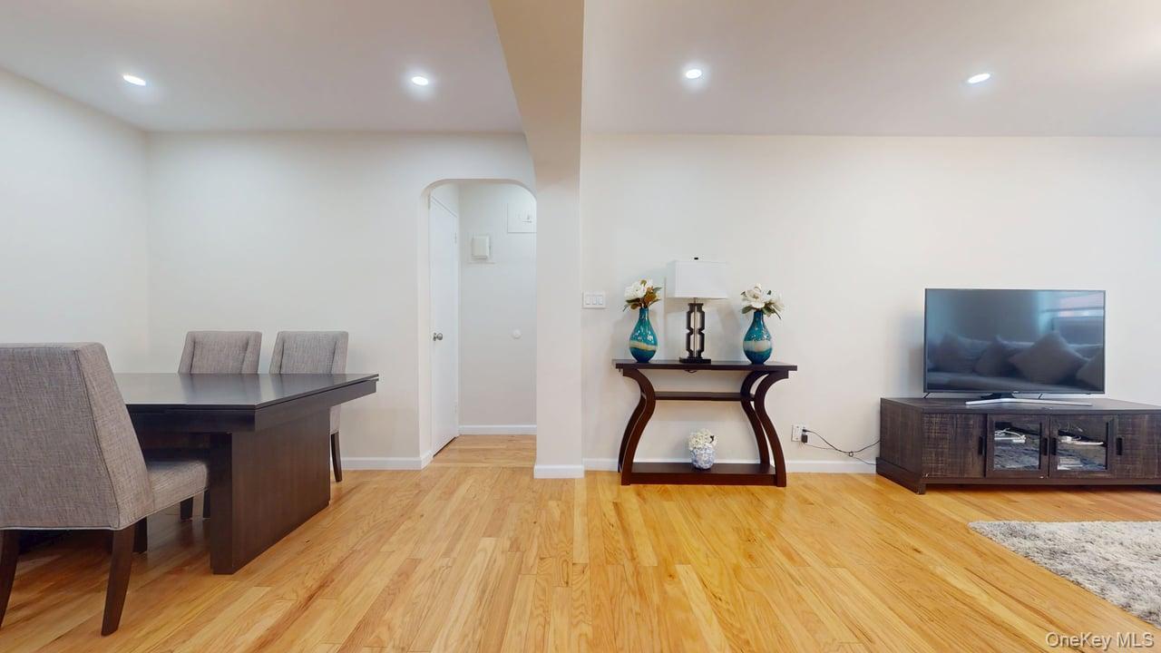 67-40 Booth Street # 3A, Forest Hills, NY 11375