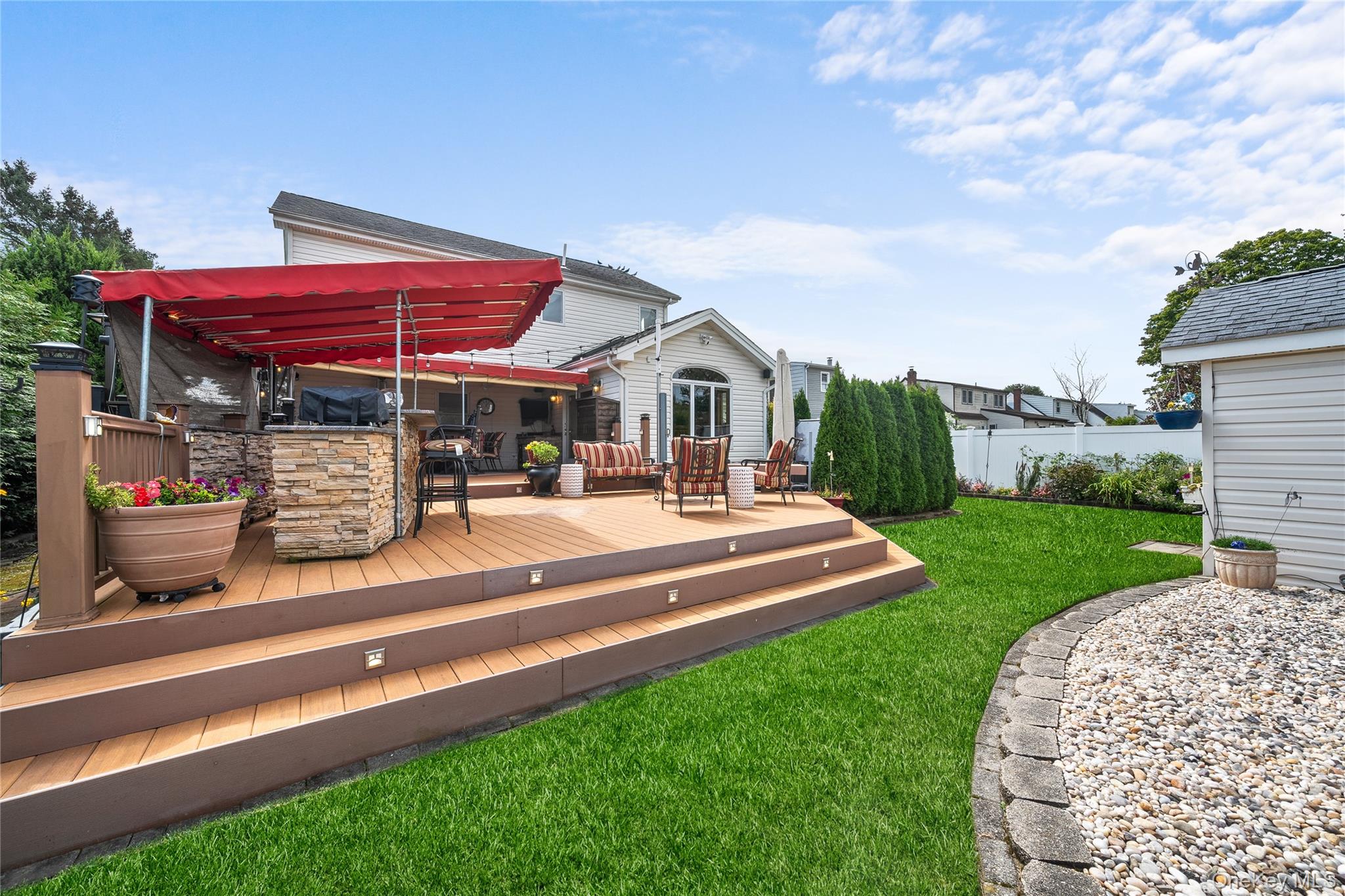 407 17th Street, West Babylon, NY 11704