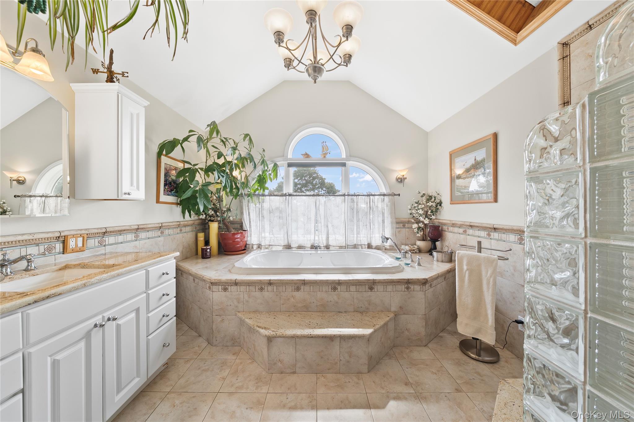 407 17th Street, West Babylon, NY 11704