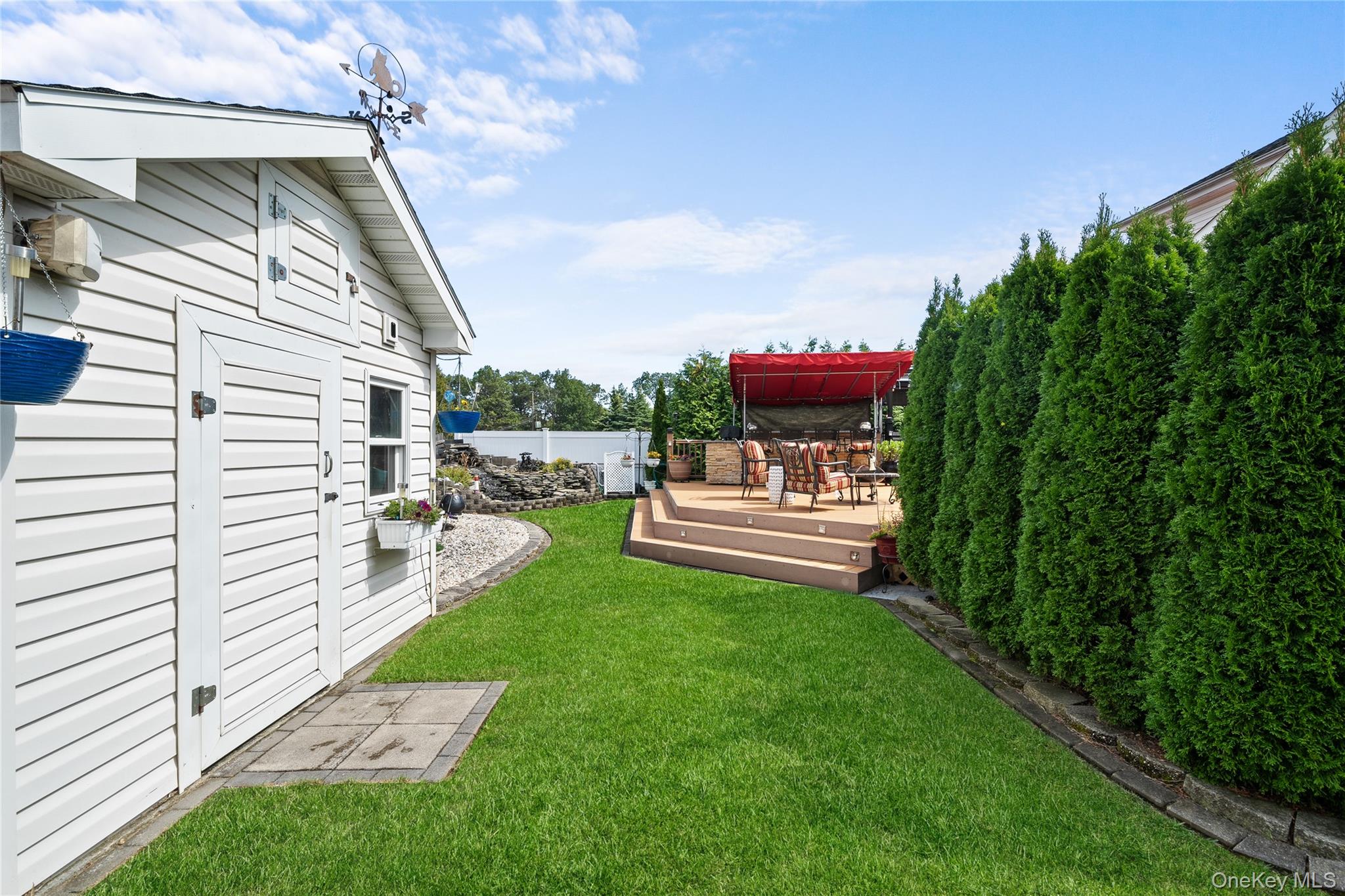 407 17th Street, West Babylon, NY 11704