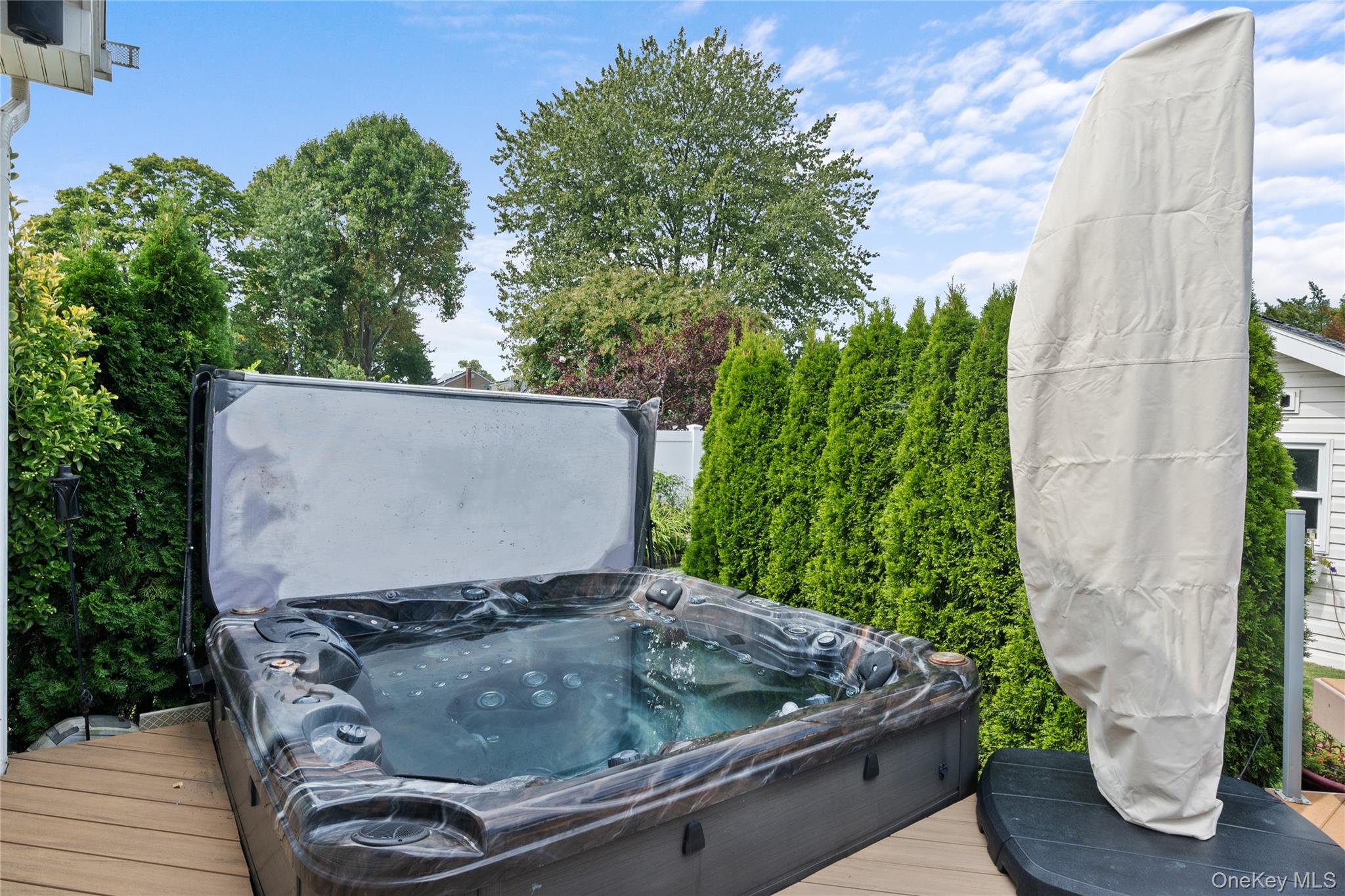 407 17th Street, West Babylon, NY 11704