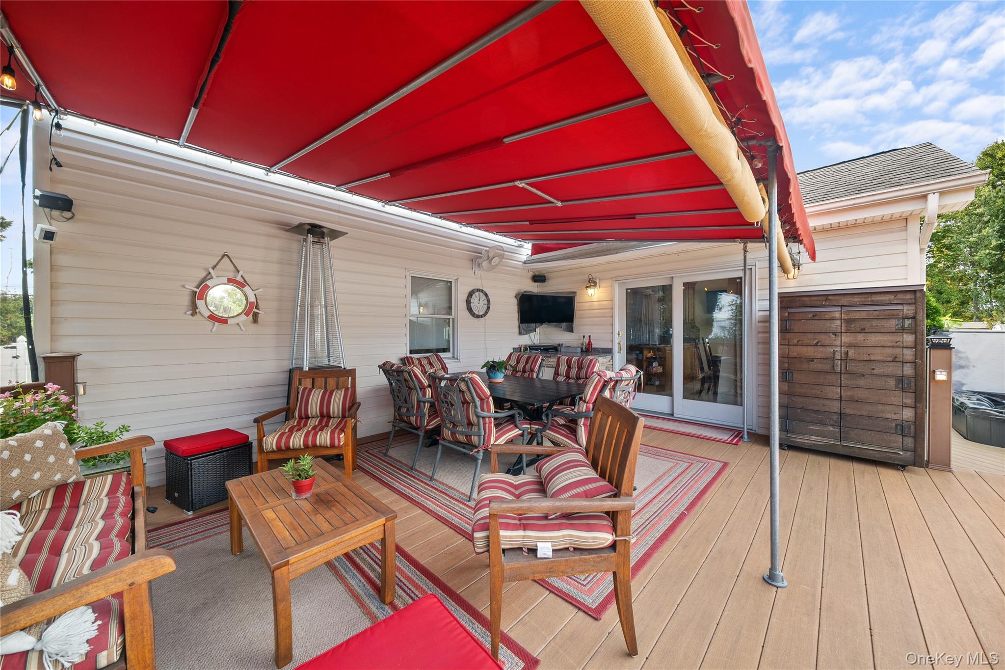 407 17th Street, West Babylon, NY 11704