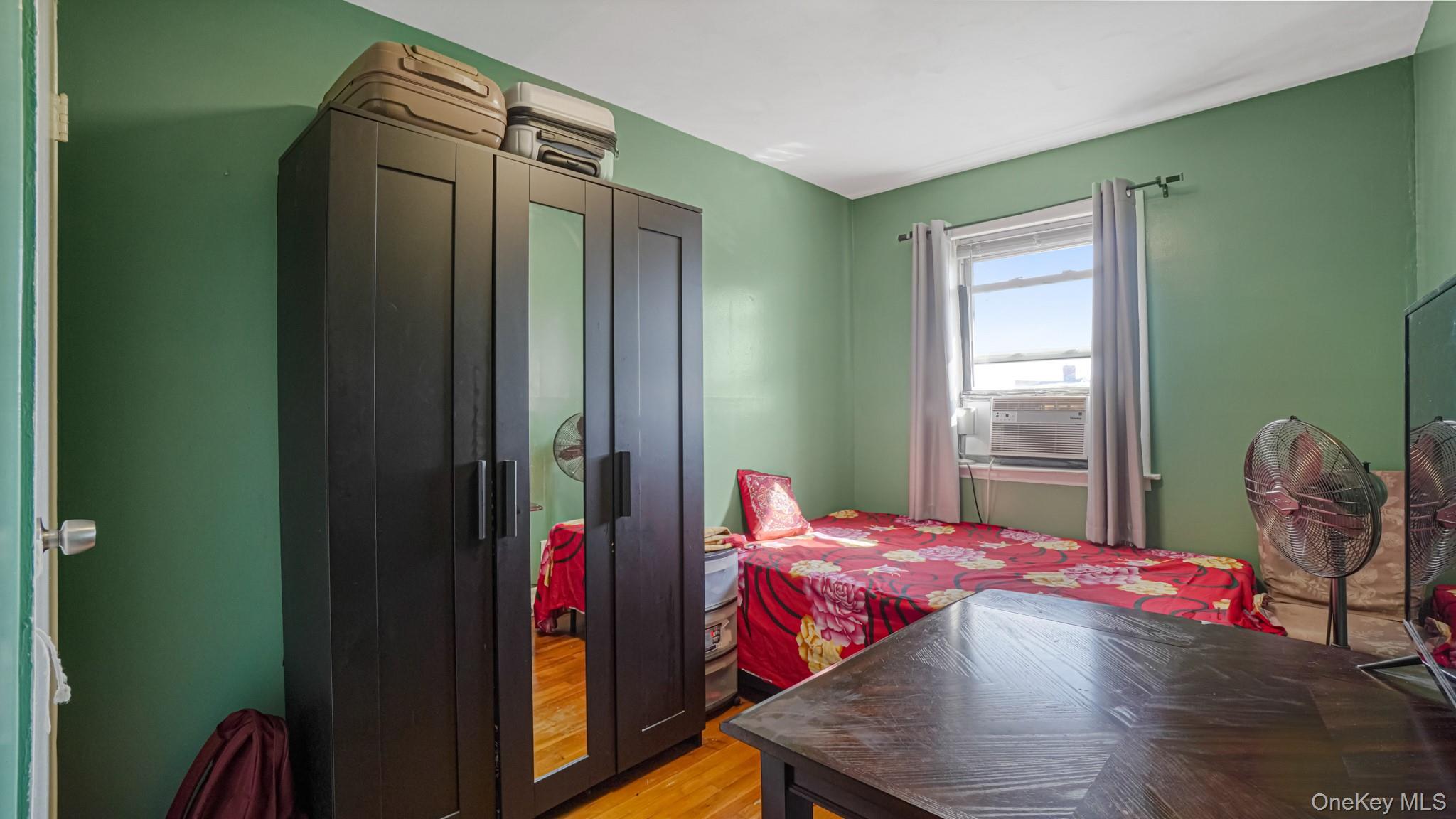 21727 Hempstead Avenue, Queens Village, NY 11429