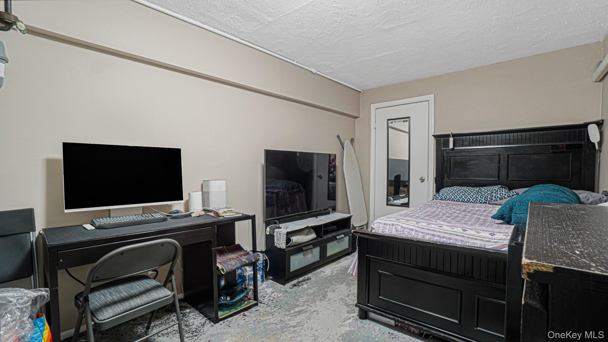 21727 Hempstead Avenue, Queens Village, NY 11429