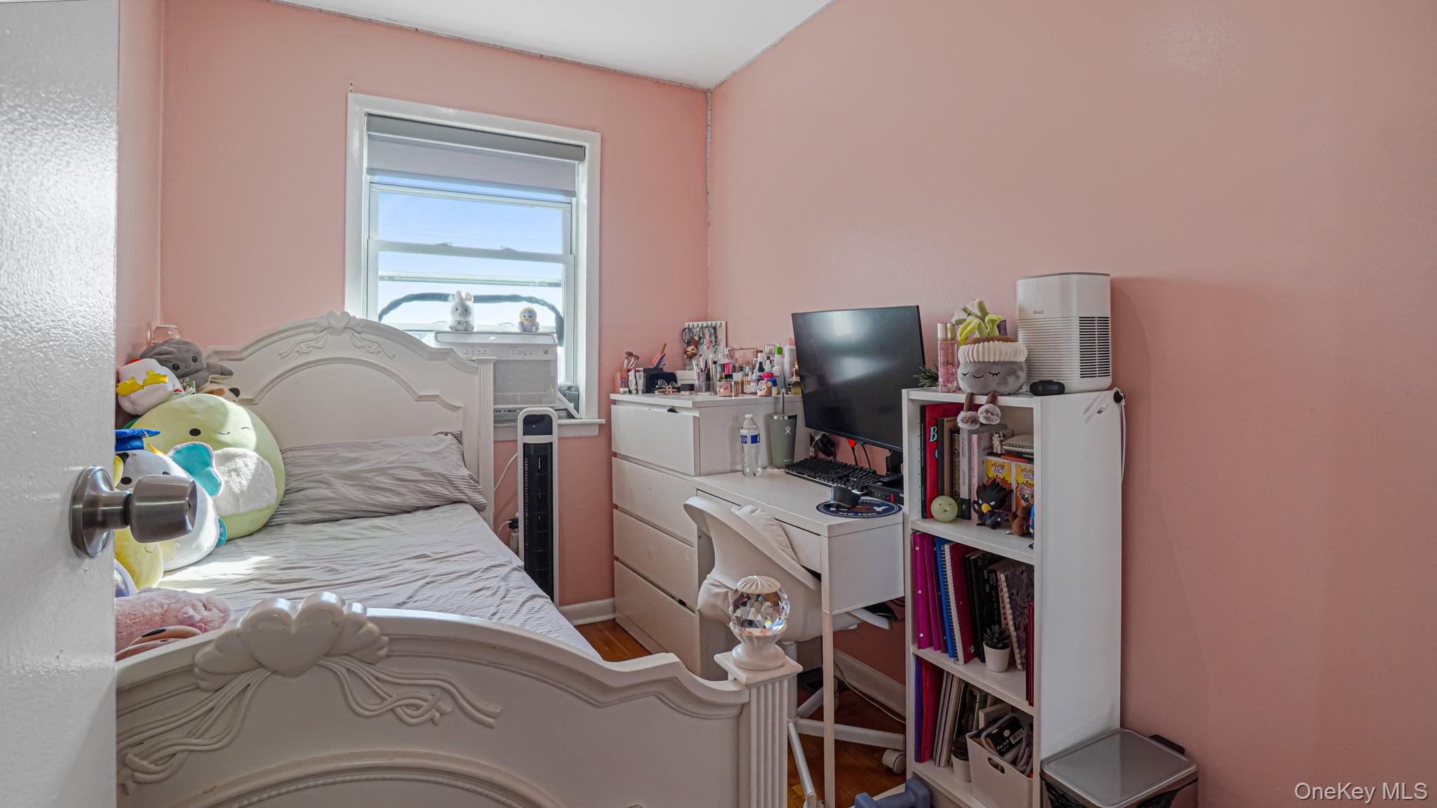 21727 Hempstead Avenue, Queens Village, NY 11429