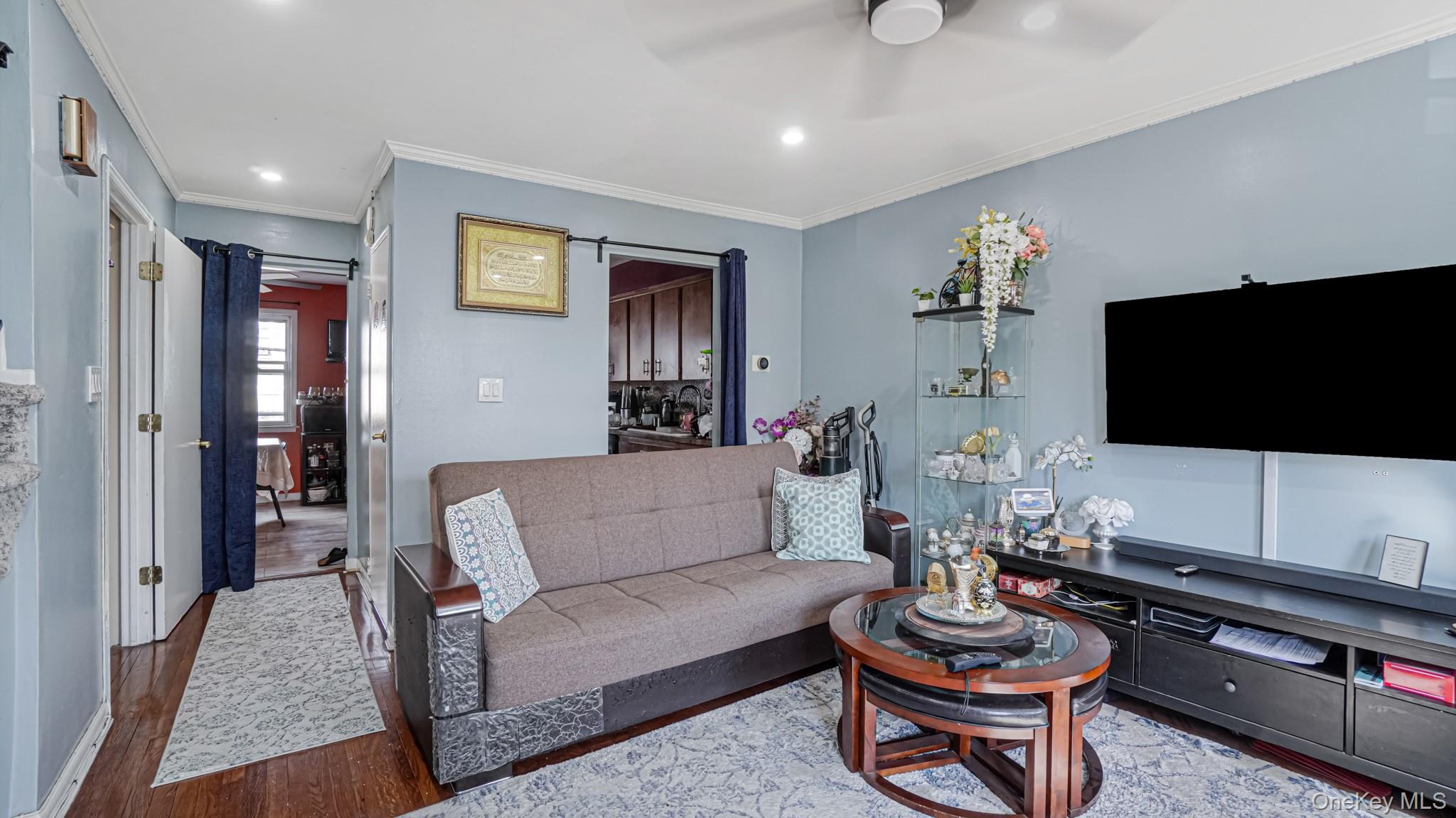 21727 Hempstead Avenue, Queens Village, NY 11429