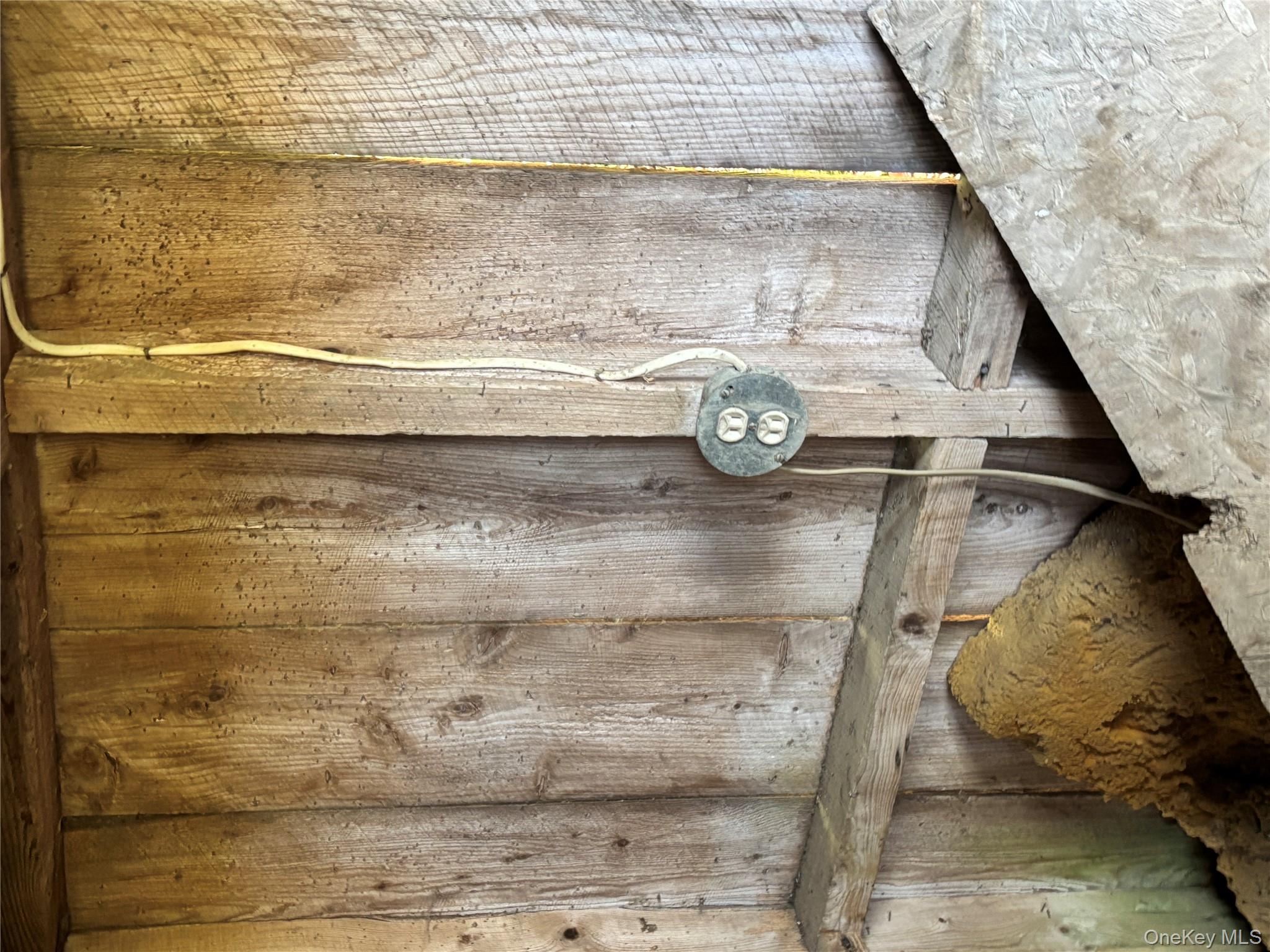 413 Middlefield Rd, Call Listing Agent, NY