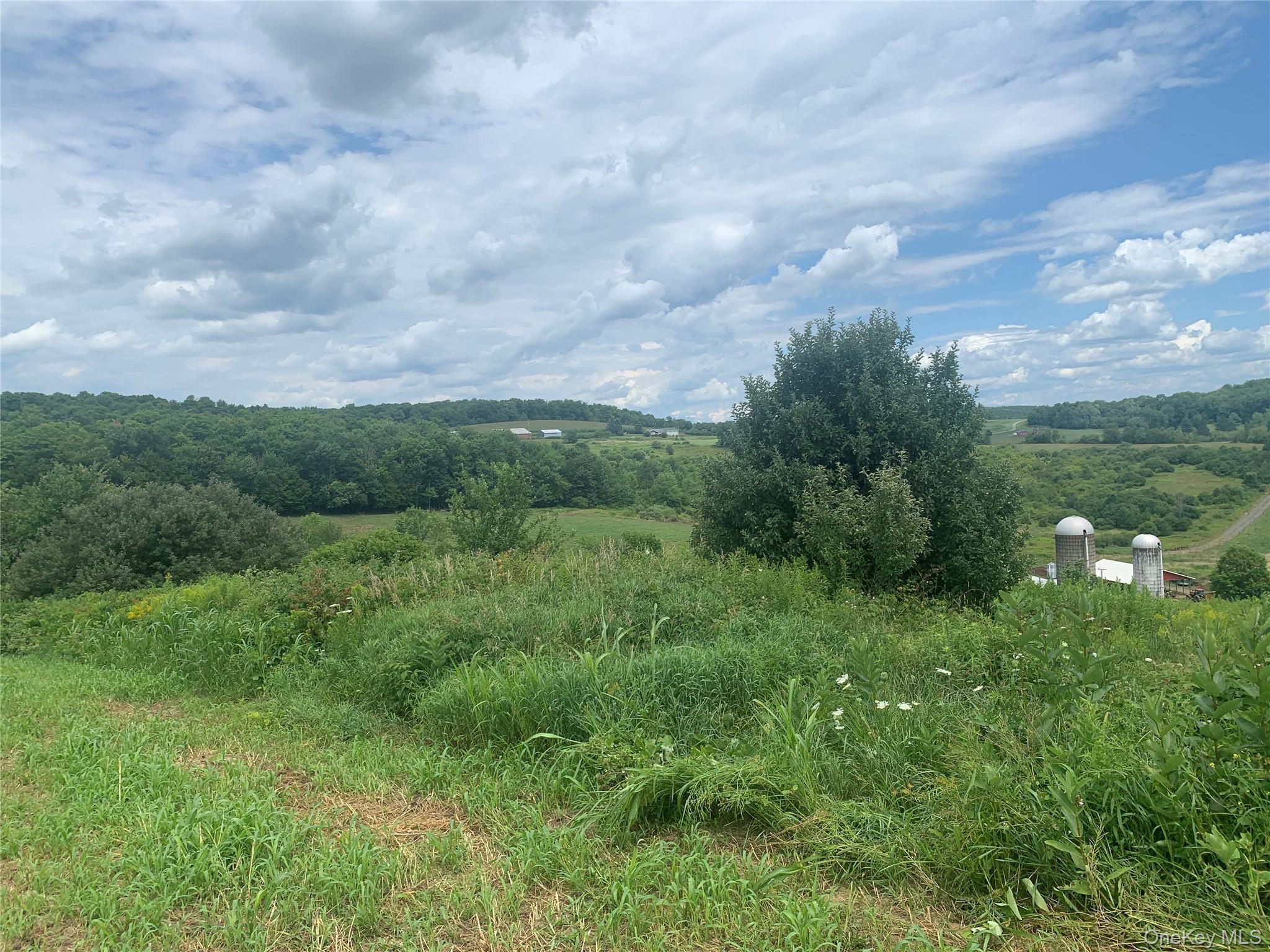 413 Middlefield Rd, Call Listing Agent, NY