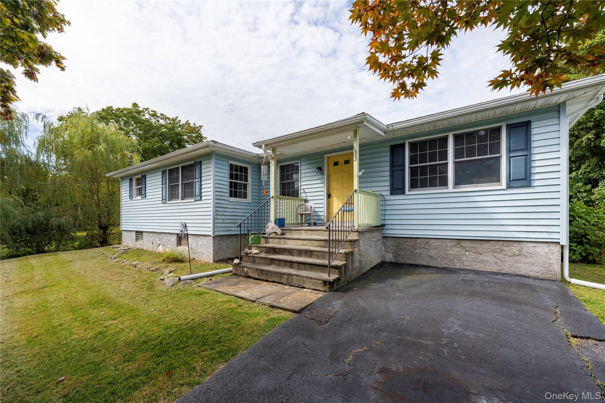 33 Ridgeview Avenue, Mahopac, NY 10541