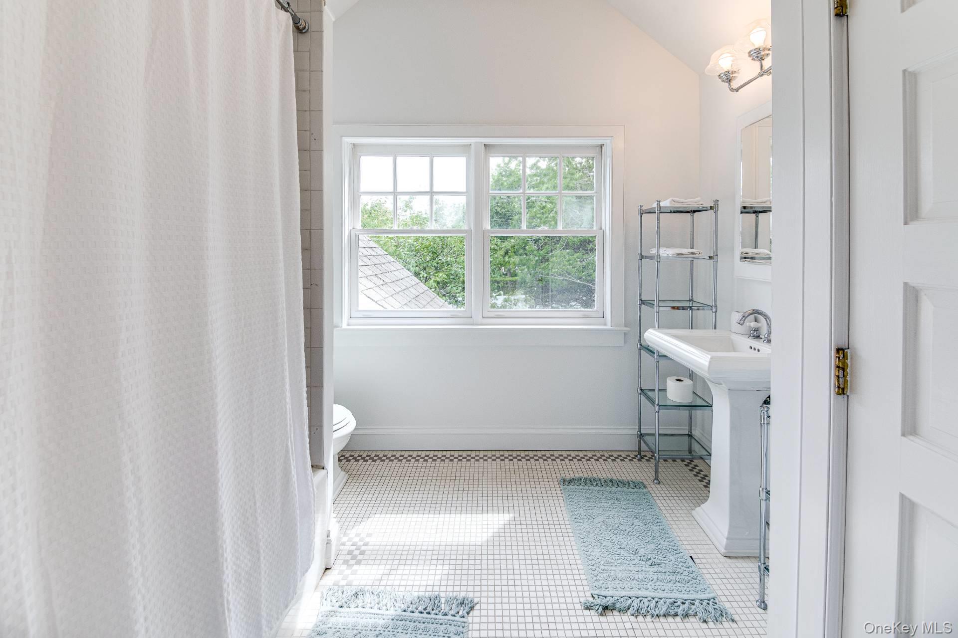 170 Cedar Street, East Hampton, NY 11937