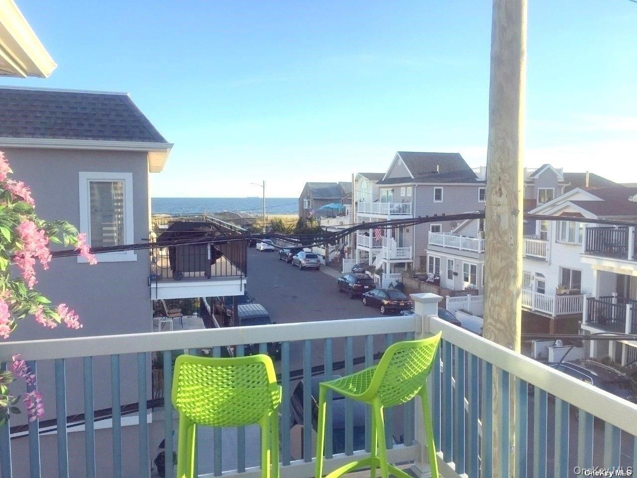 24 Virginia Avenue # Top, Long Beach, NY 11561
