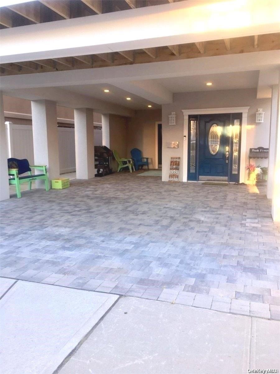 24 Virginia Avenue # Top, Long Beach, NY 11561