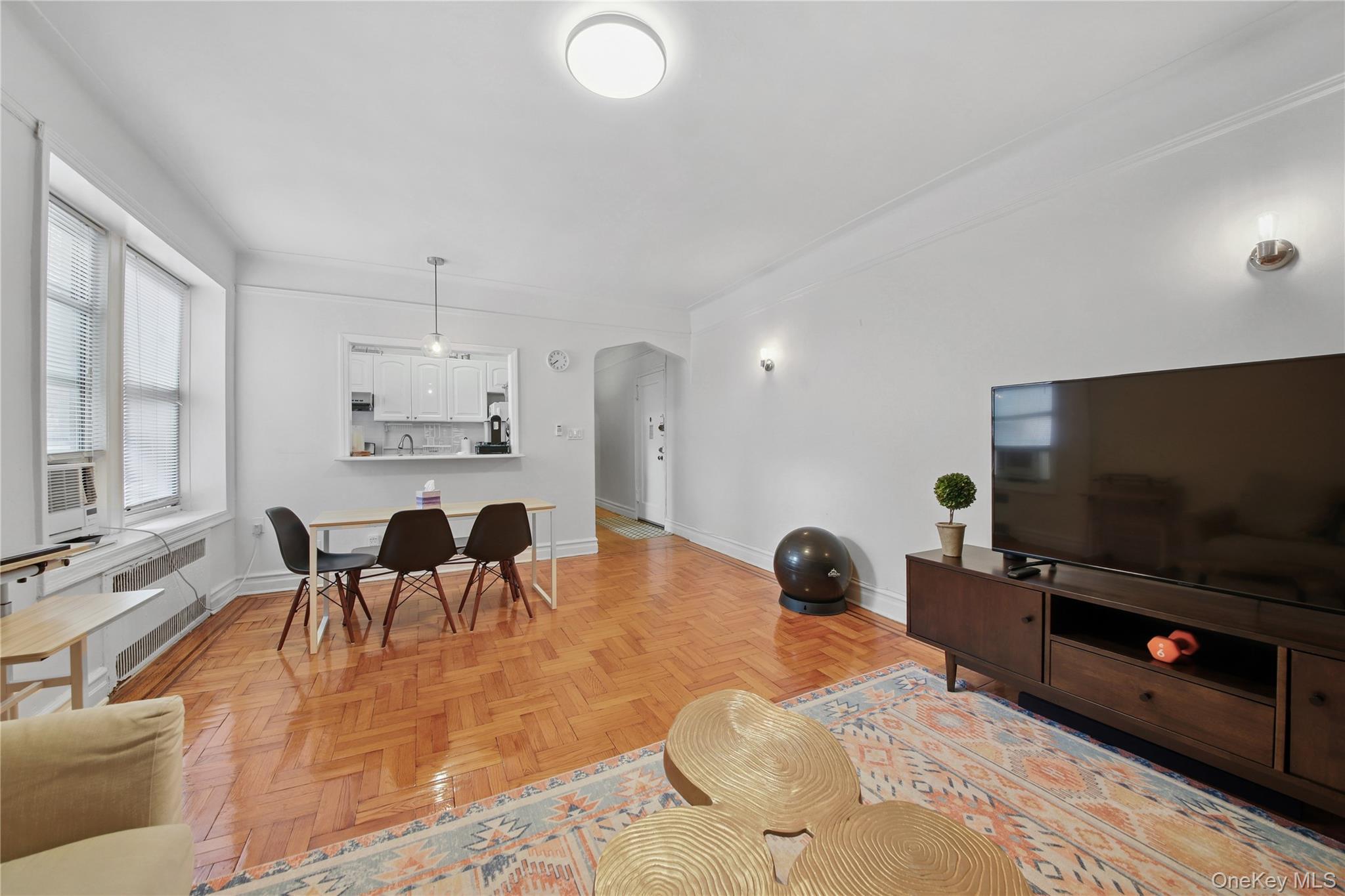 35-05 72nd Street # 3G, Jackson Heights, NY 11372