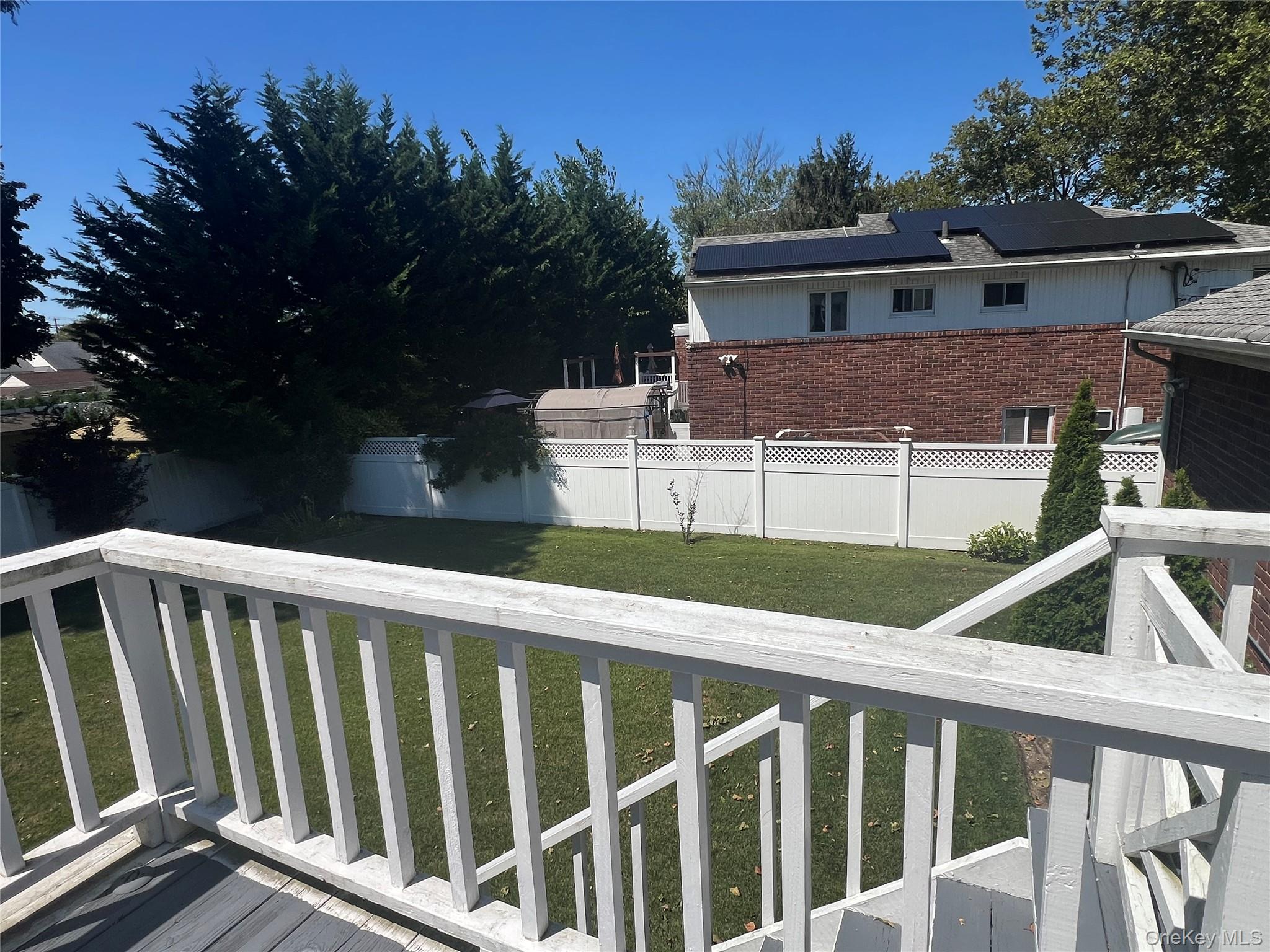 614 Bond Court, North Merrick, NY 11566