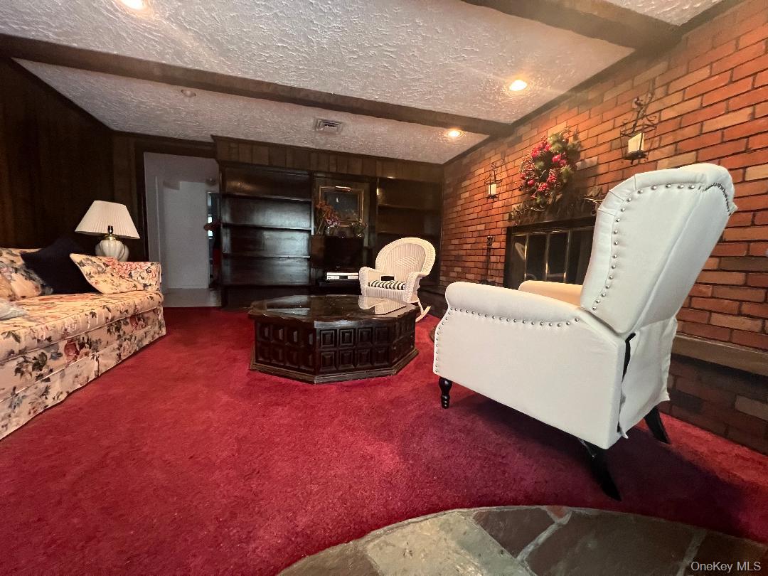 614 Bond Court, North Merrick, NY 11566