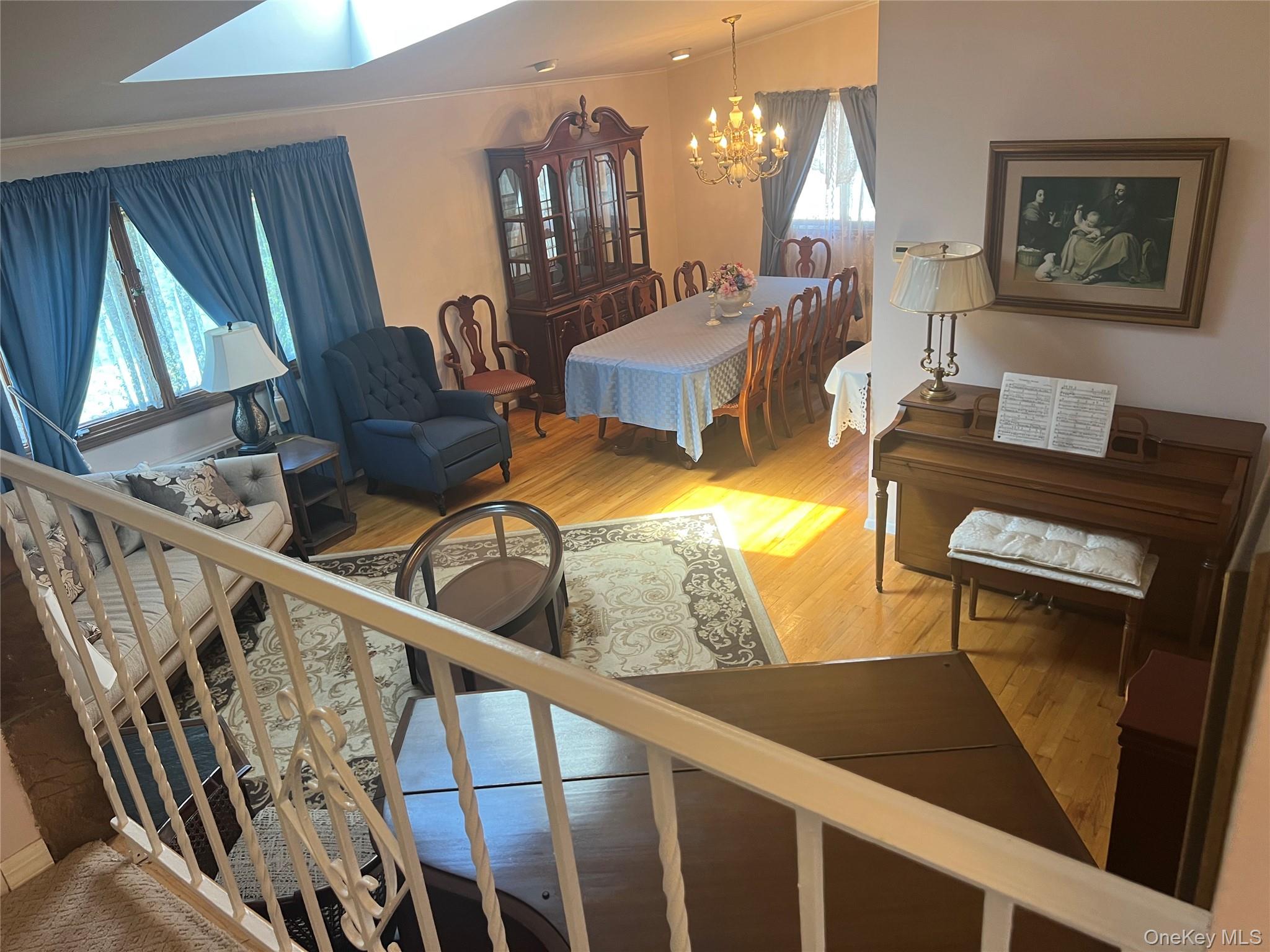 614 Bond Court, North Merrick, NY 11566