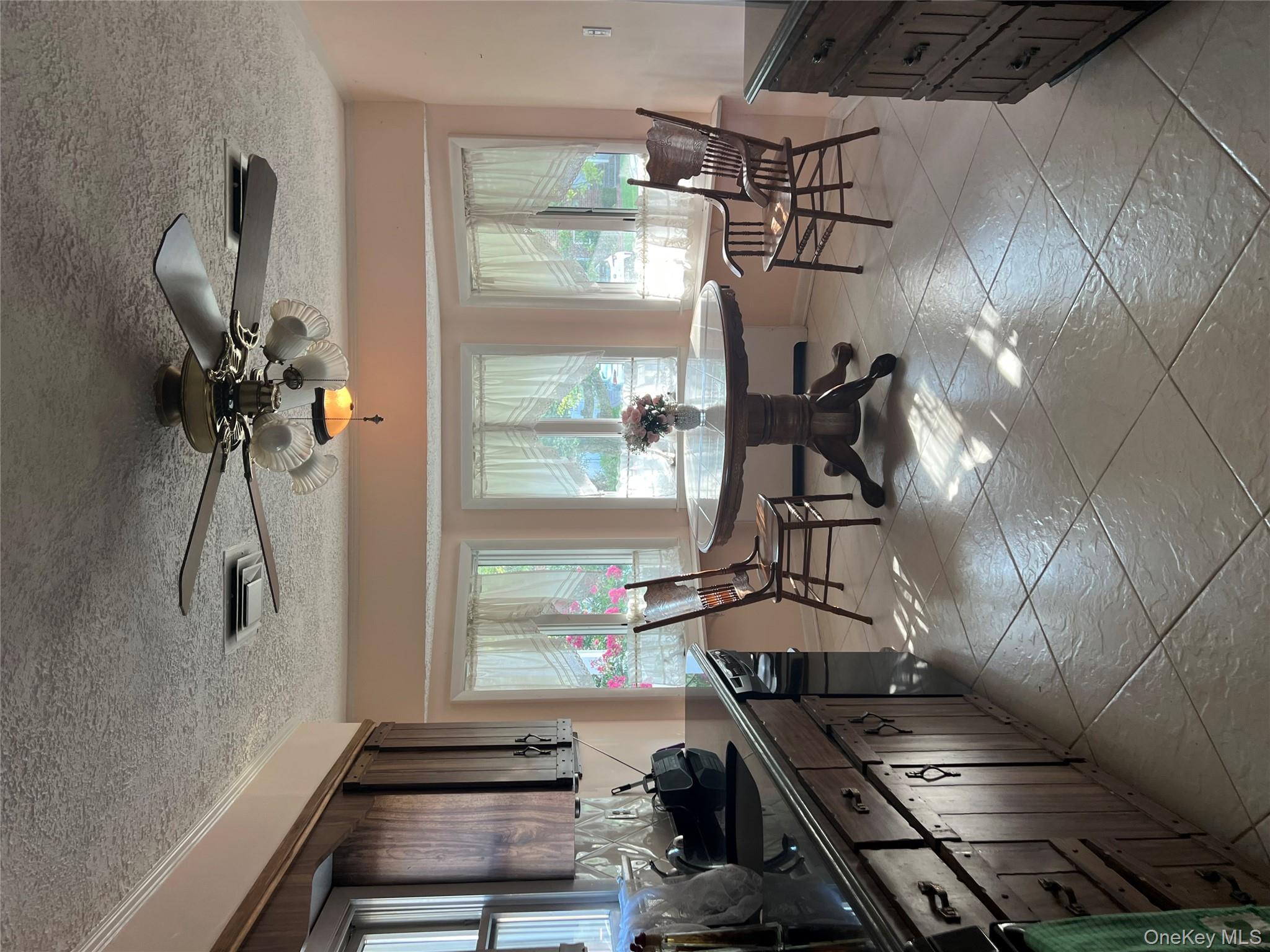 614 Bond Court, North Merrick, NY 11566