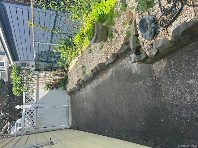 78-40 78th Street, Glendale, NY 11385