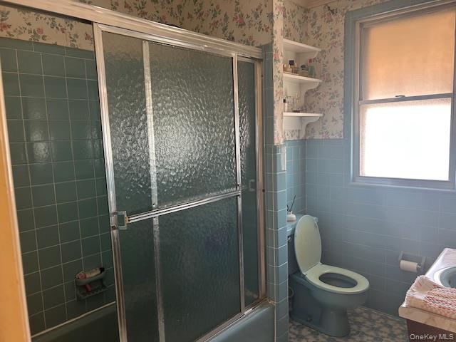 78-40 78th Street, Glendale, NY 11385