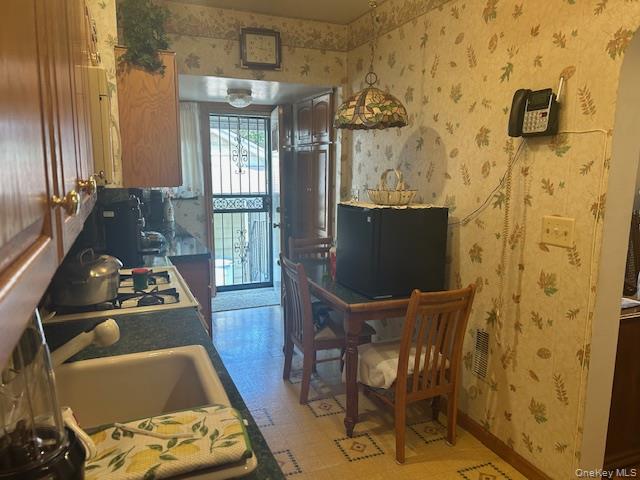 78-40 78th Street, Glendale, NY 11385