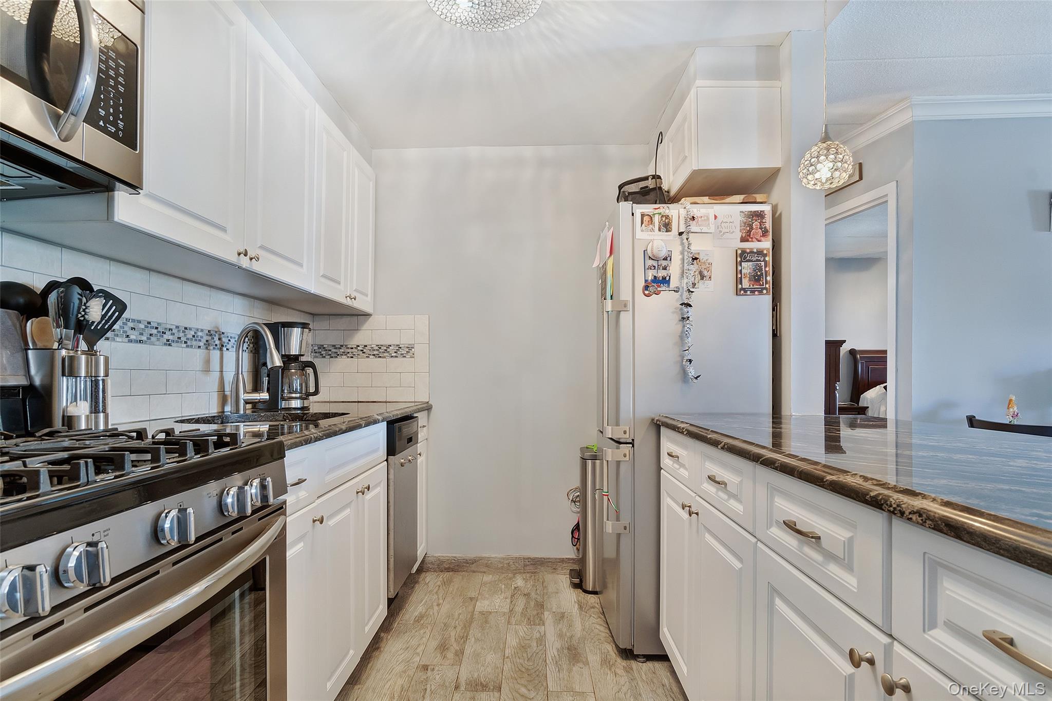 138 Beach 125th Street # 3C, Belle Harbor, NY 11694