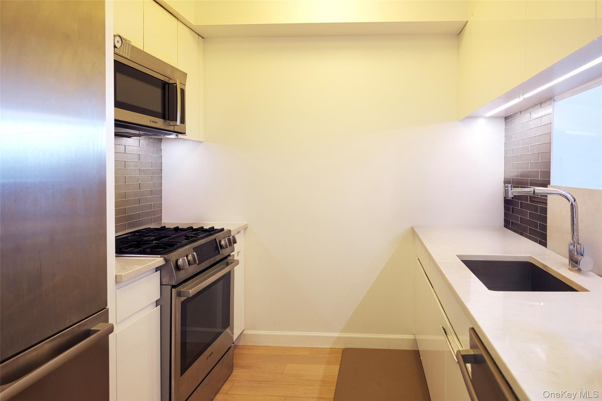 138-35 39th Avenue # 12L, Flushing, NY 11354