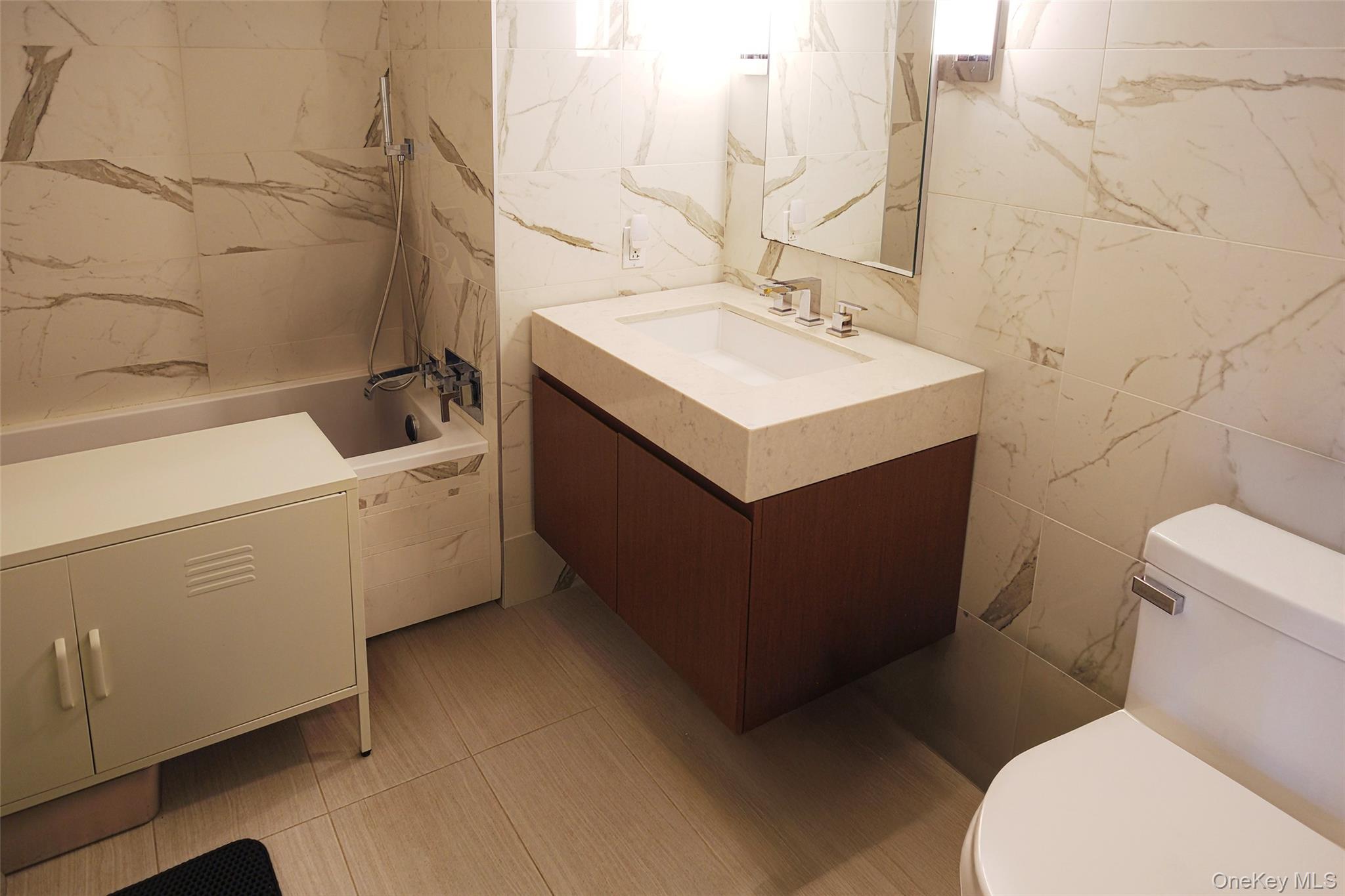 138-35 39th Avenue # 12L, Flushing, NY 11354