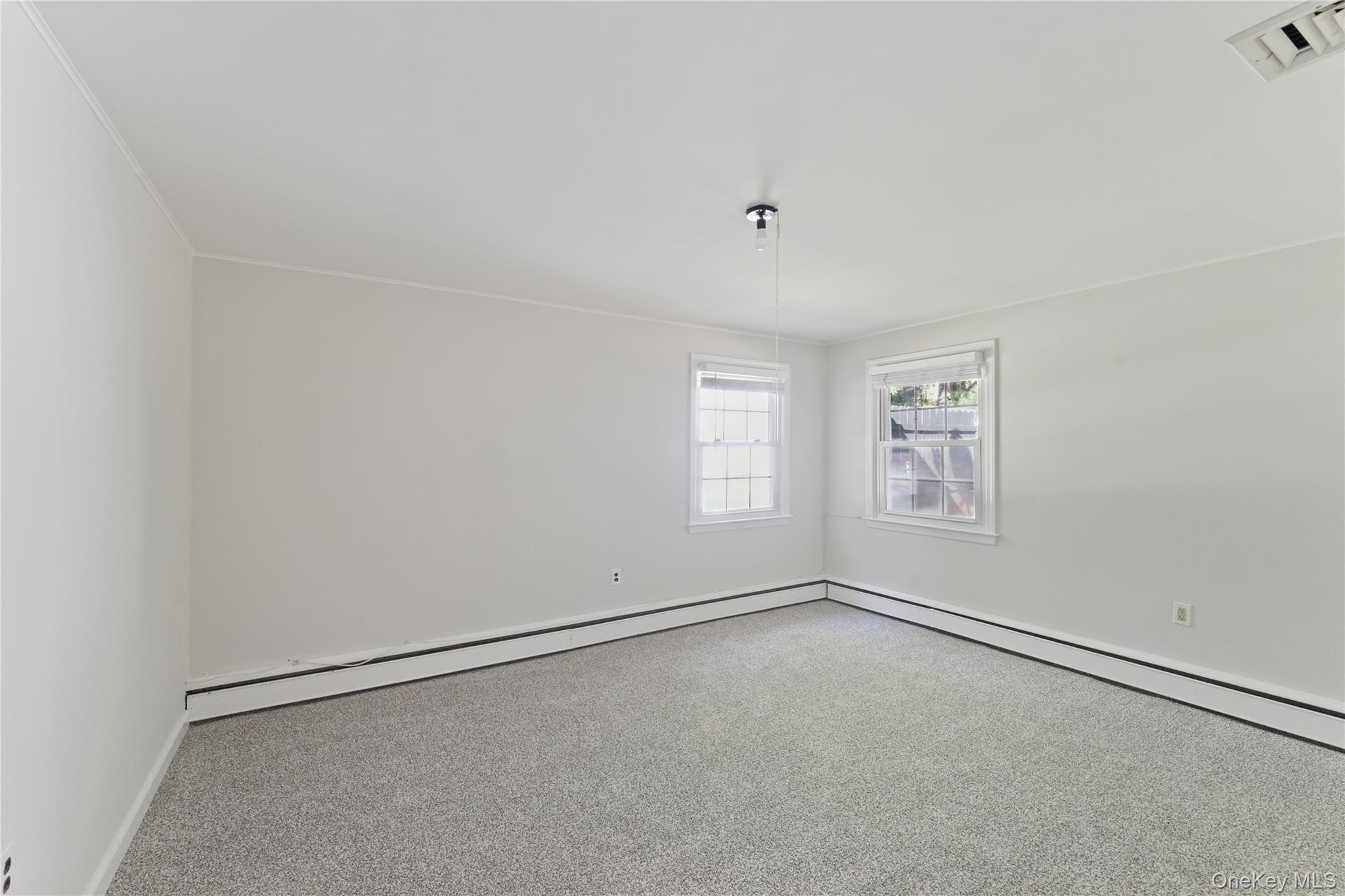 29 Squiretown Road # D, Hampton Bays, NY 11946