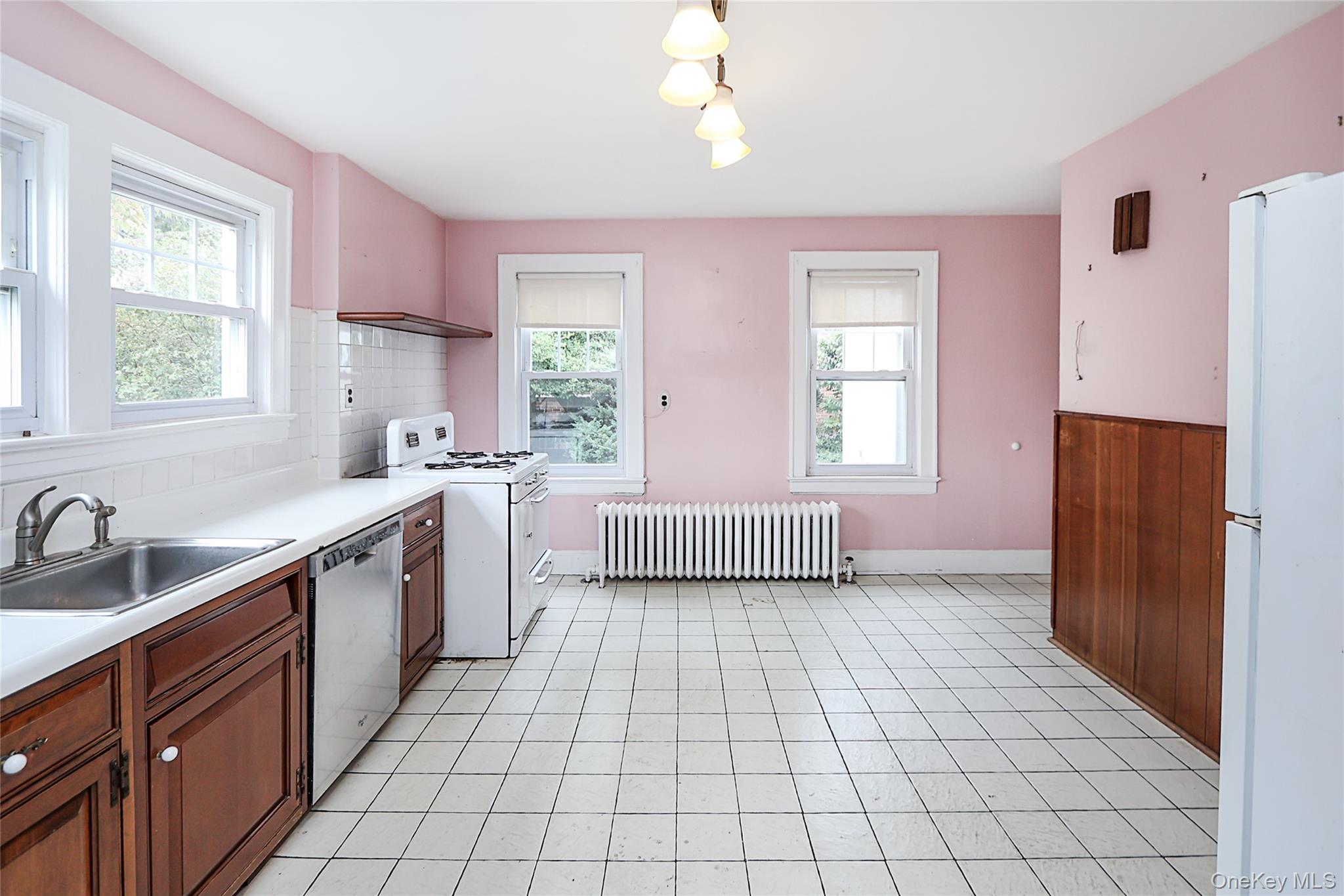 52-50 Little Neck Parkway, Little Neck, NY 11362